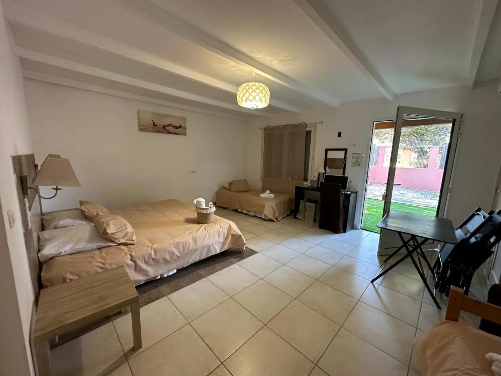 Bed in L'hôtel du Bastier