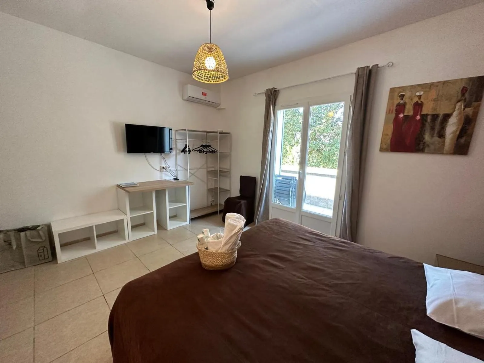 Bed in L'hôtel du Bastier