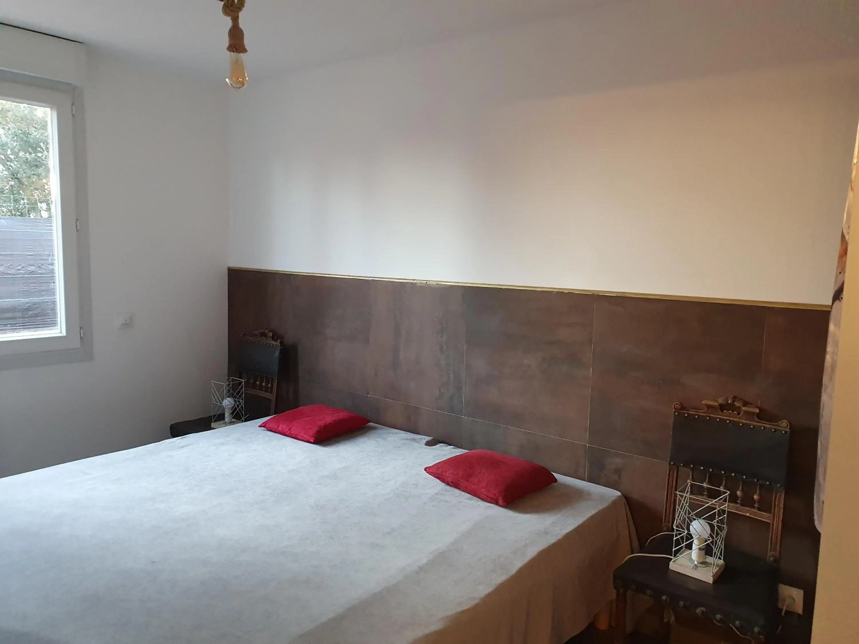 Bed in L'hôtel du Bastier