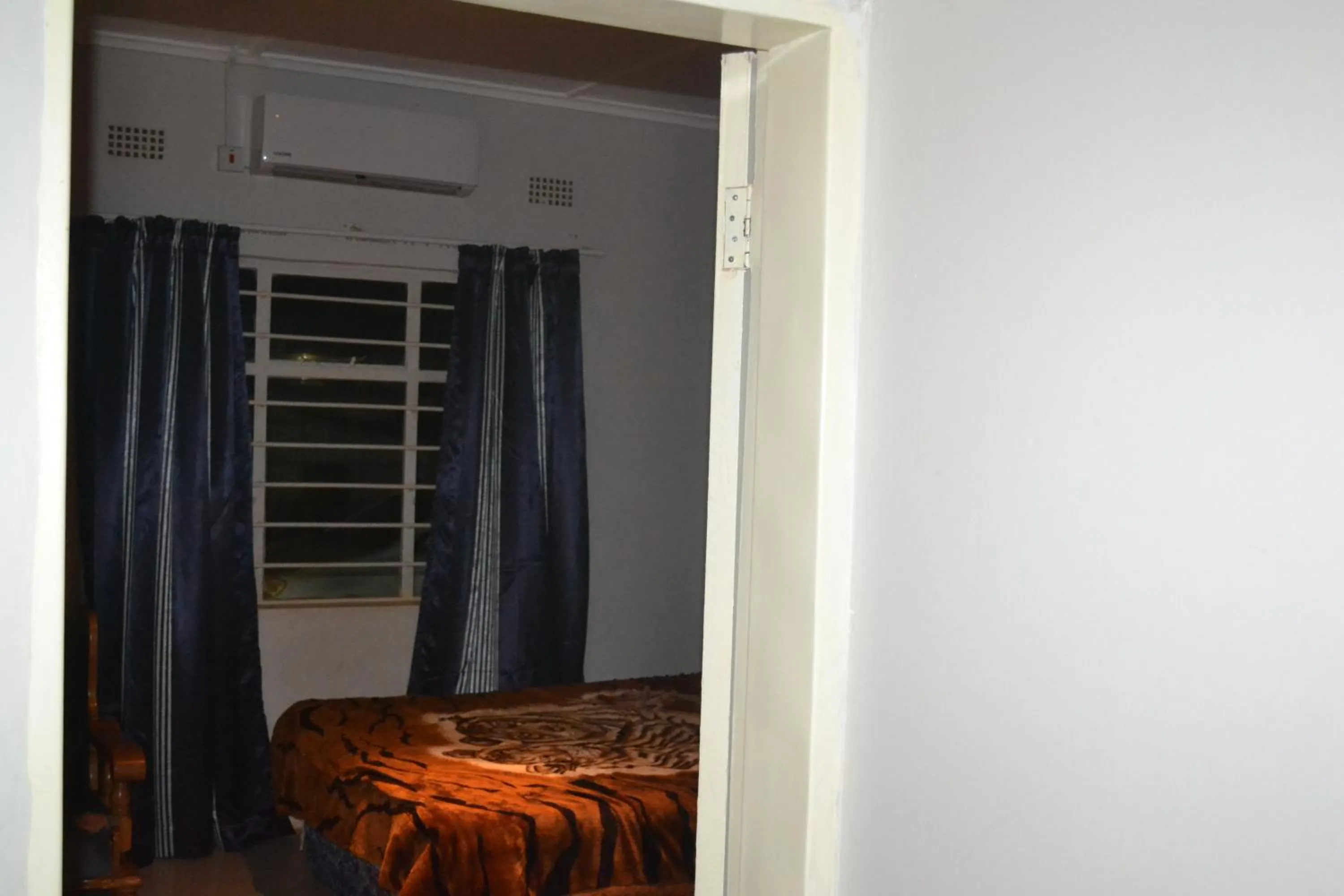 Bed in Honeybed Lodge