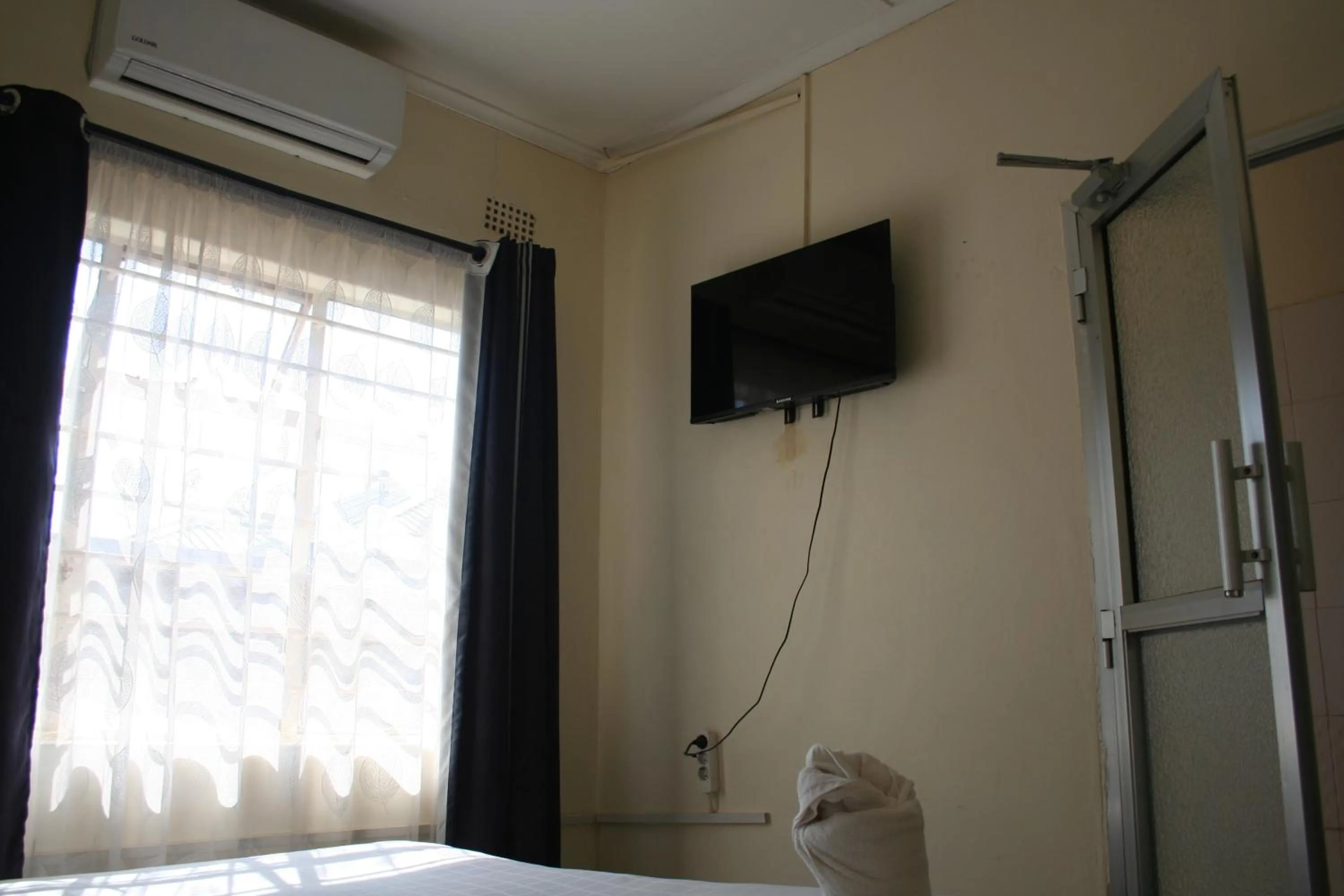 Bed in Honeybed Lodge