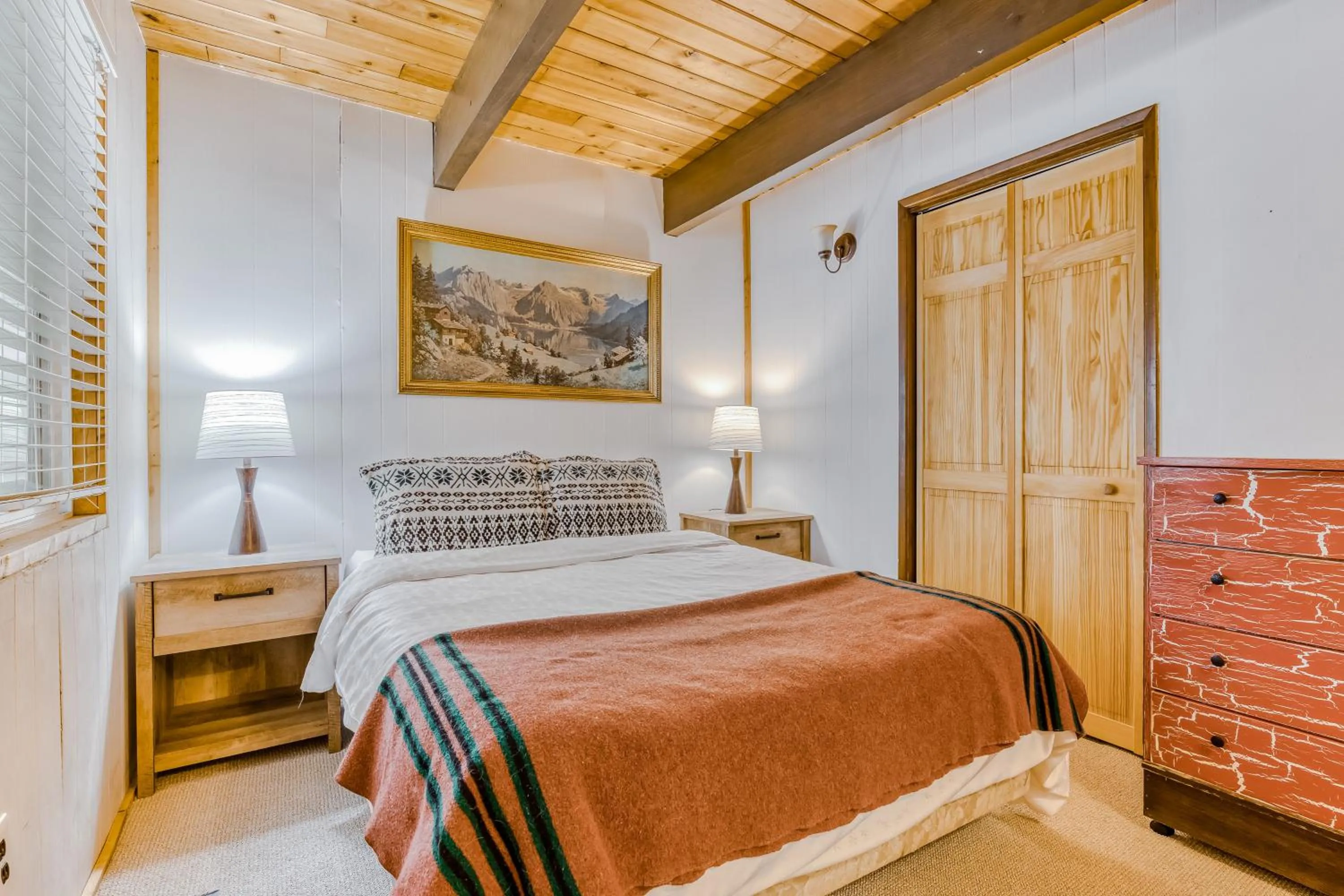 Bed in Edelweiss Retreat