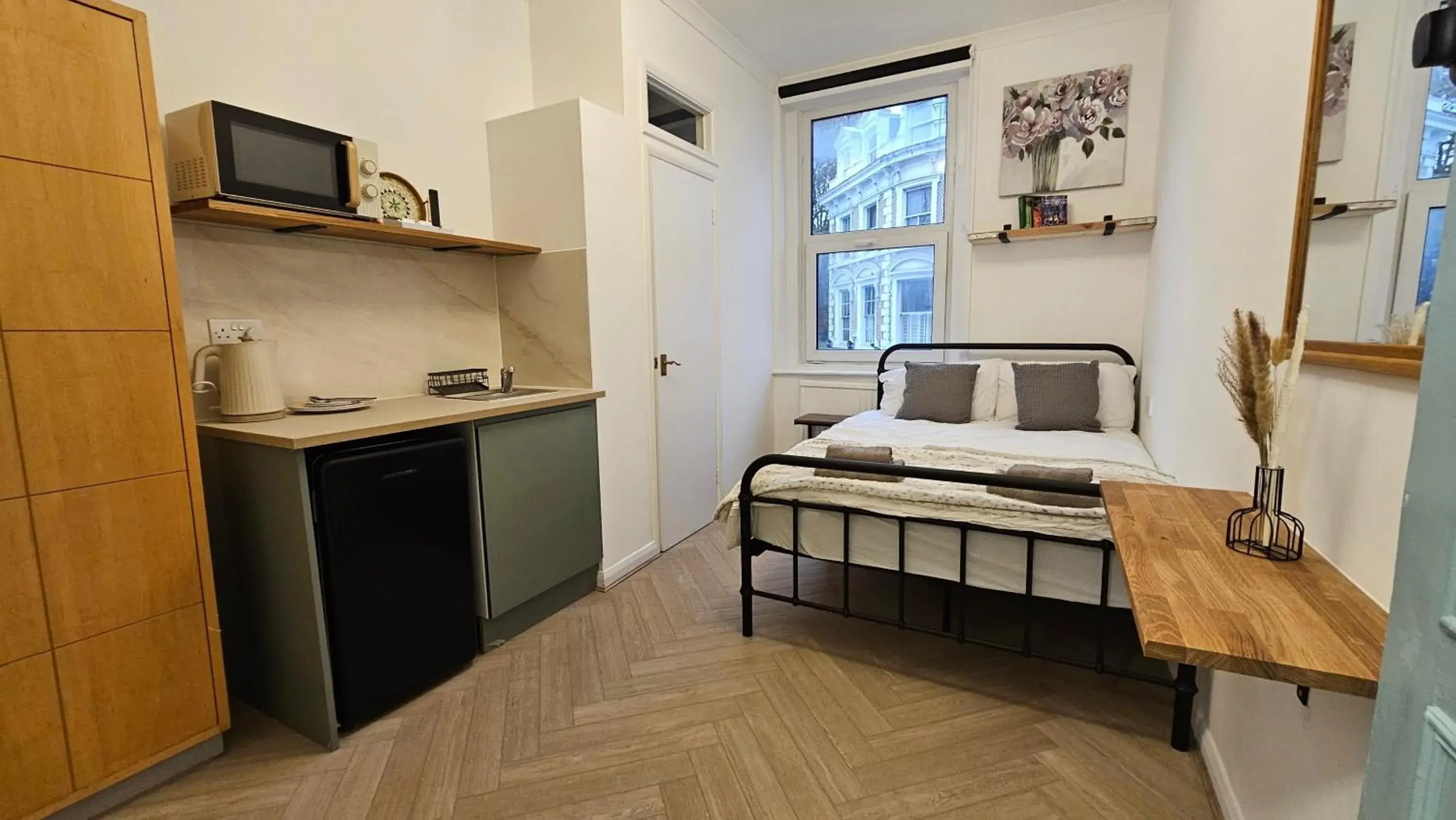 Deluxe Double Studio in Bros Inn Hotel Deluxe Double Studio in Bros Inn Hotel