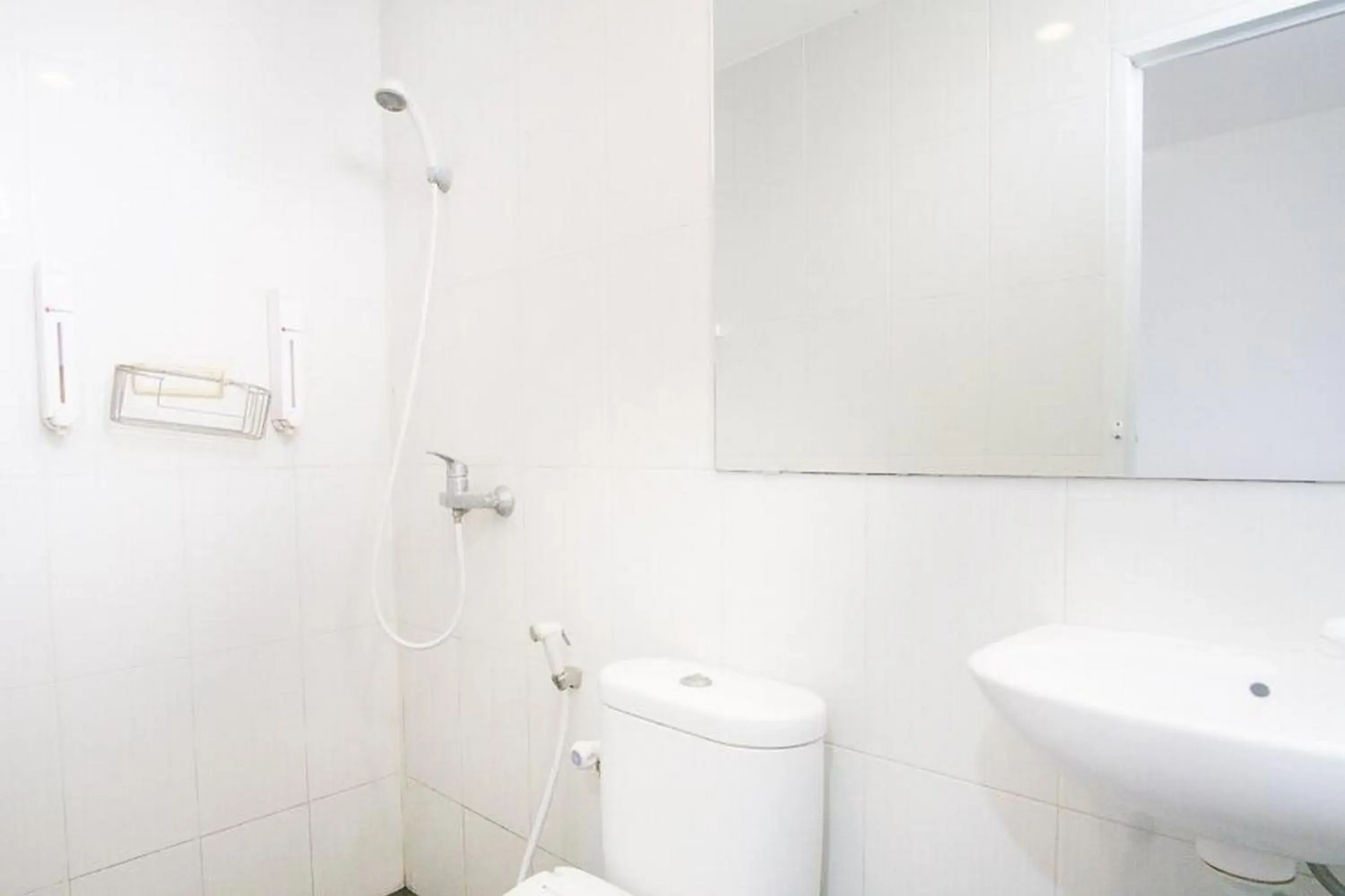 RedDoorz Plus near Plaza Indonesia RedDoorz Plus near Plaza Indonesia