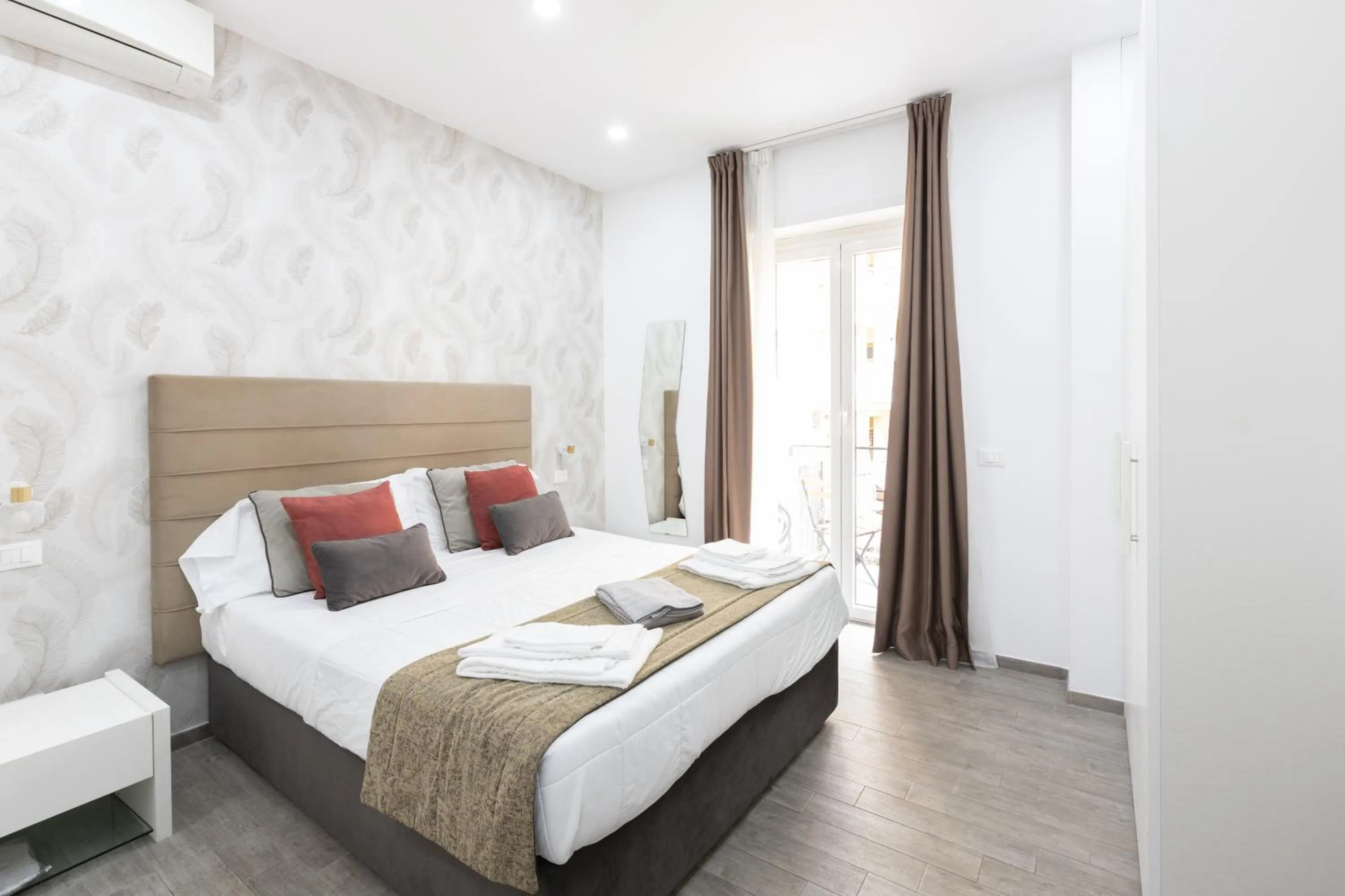 Bed in 247 Luxury Rooms Trastevere