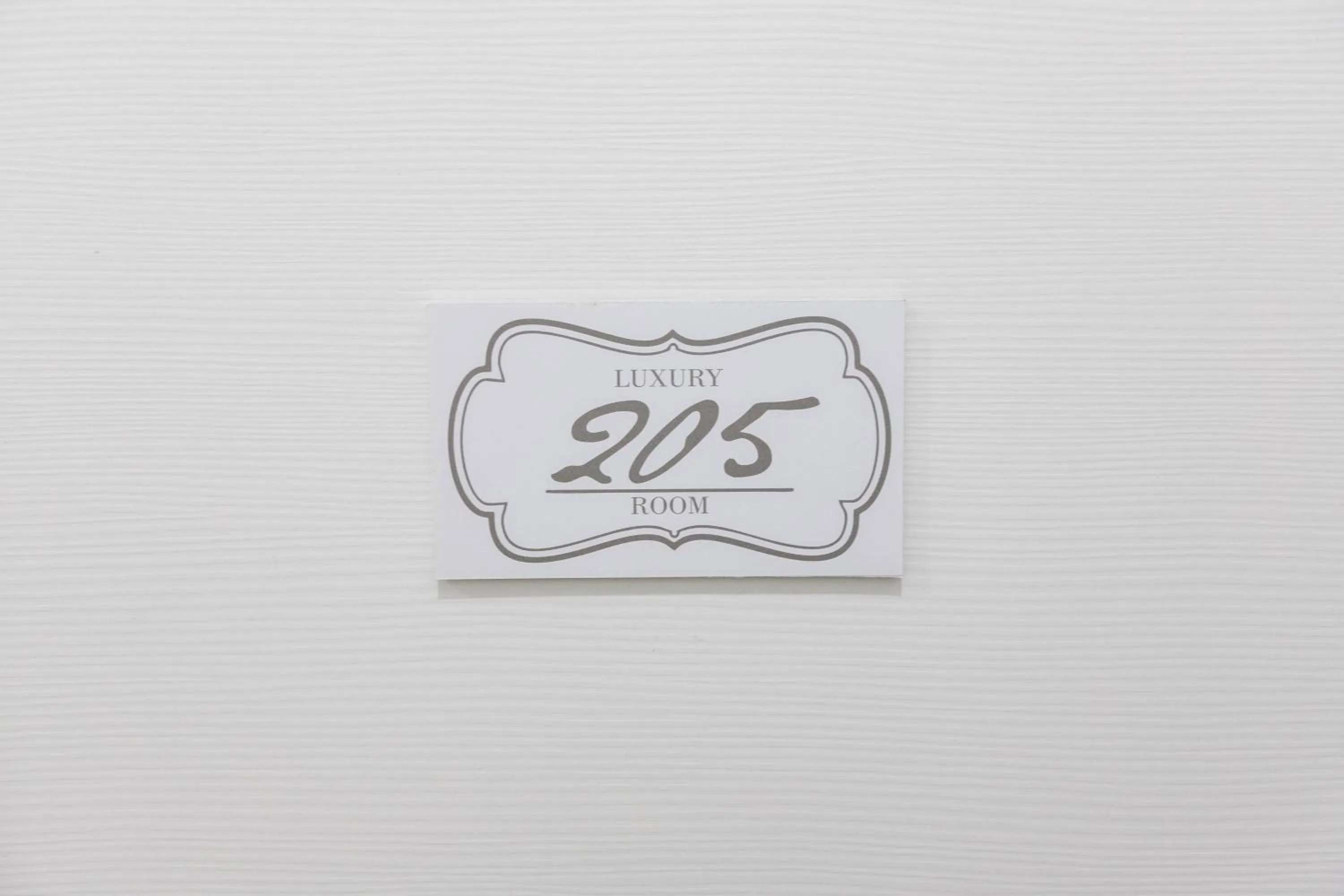 Text overlay in 247 Luxury Rooms Trastevere