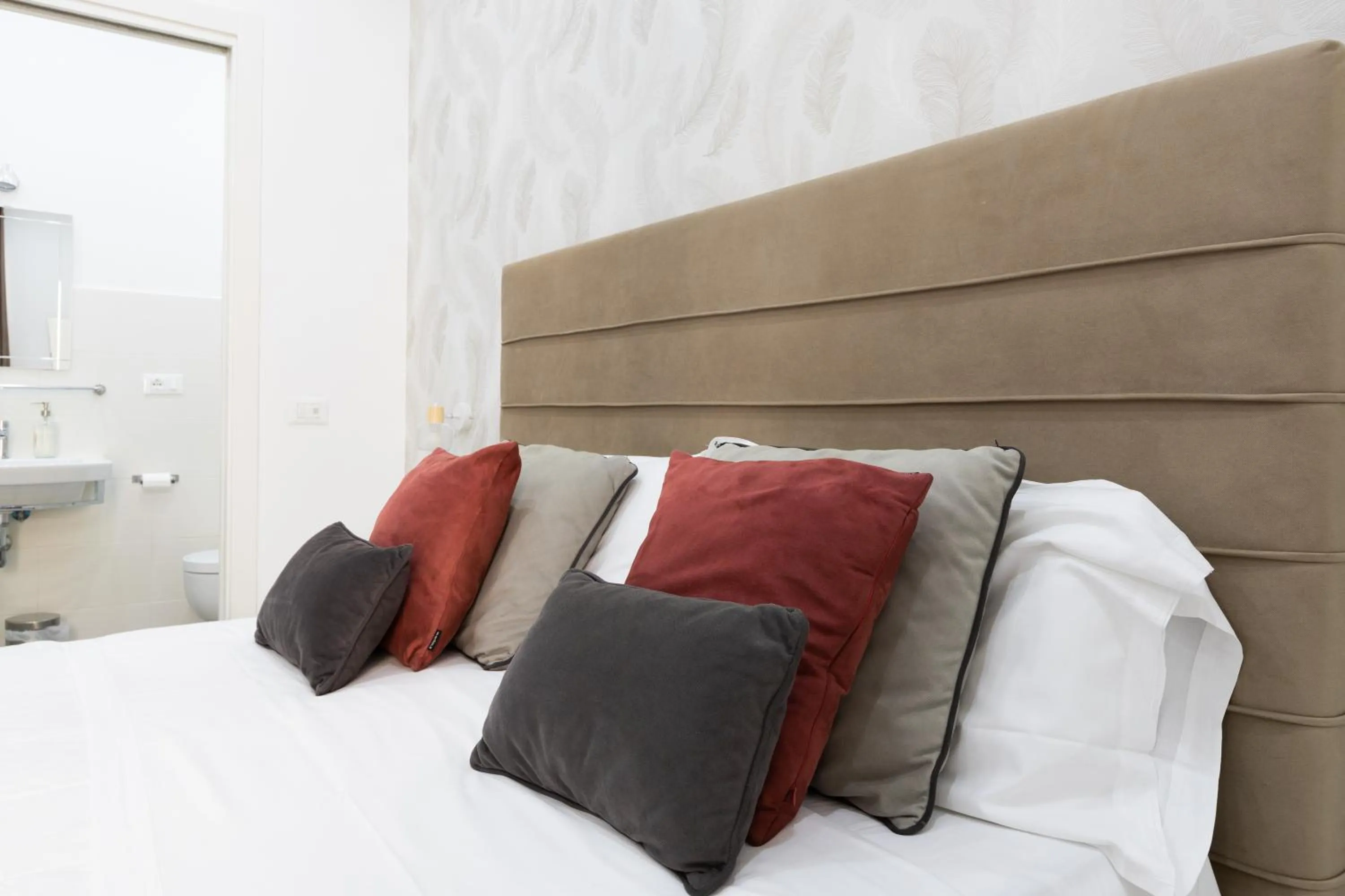Bed in 247 Luxury Rooms Trastevere