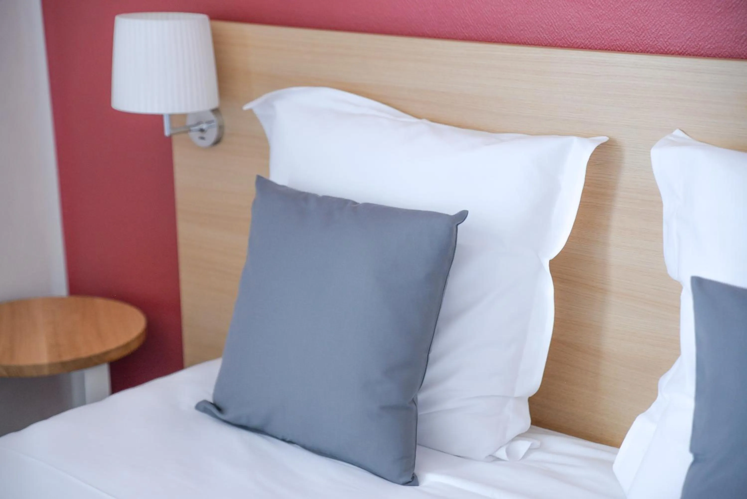 Bed in Hôtel de la Gare - Restaurant Bistro Quai