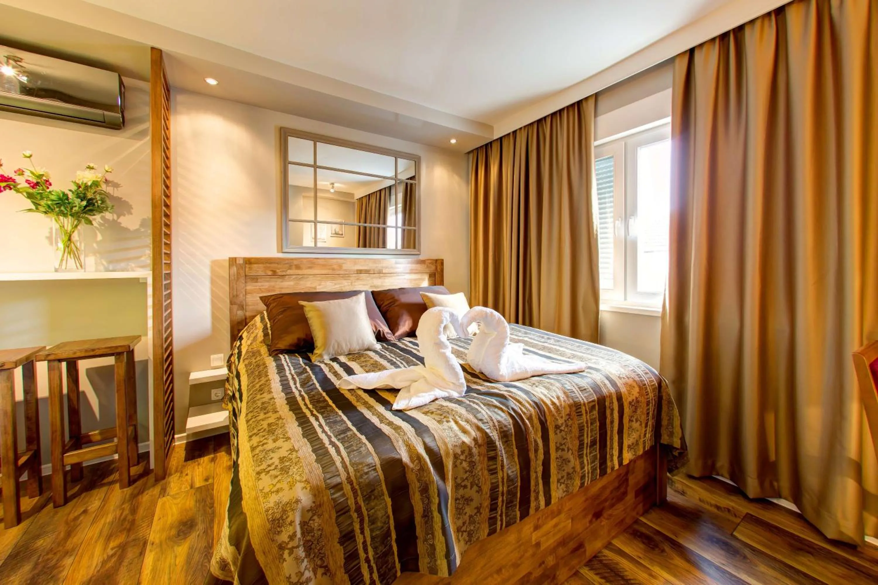 Bed in Luxury Studio Yasmine