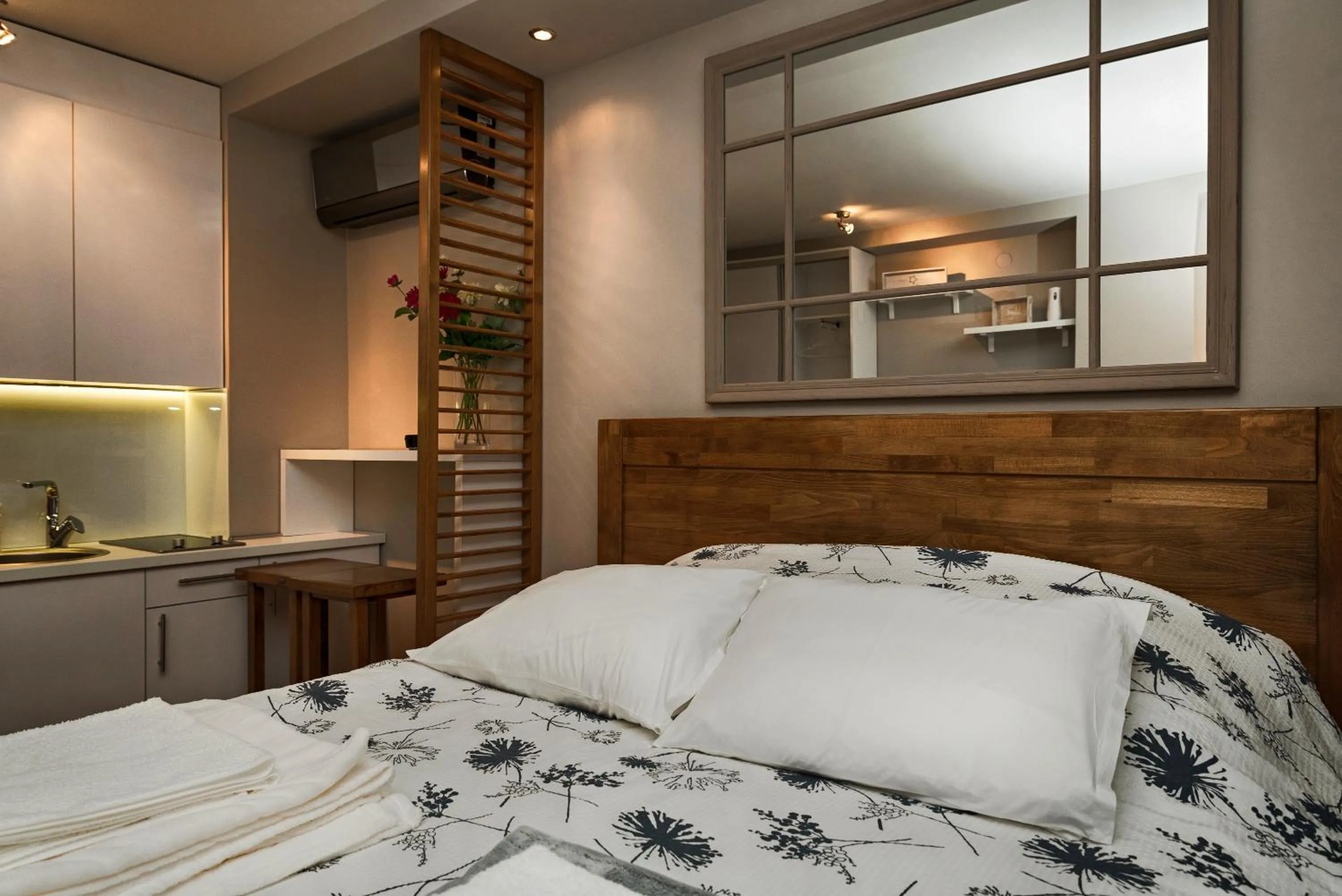 Bed in Luxury Studio Yasmine