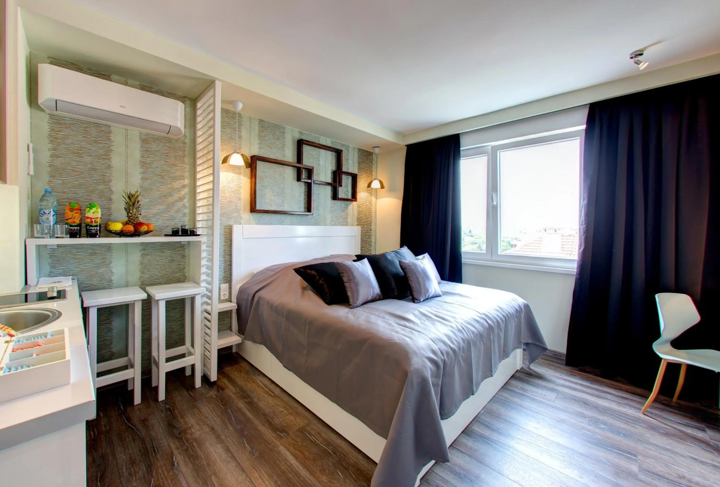Bed in Luxury Studio Yasmine