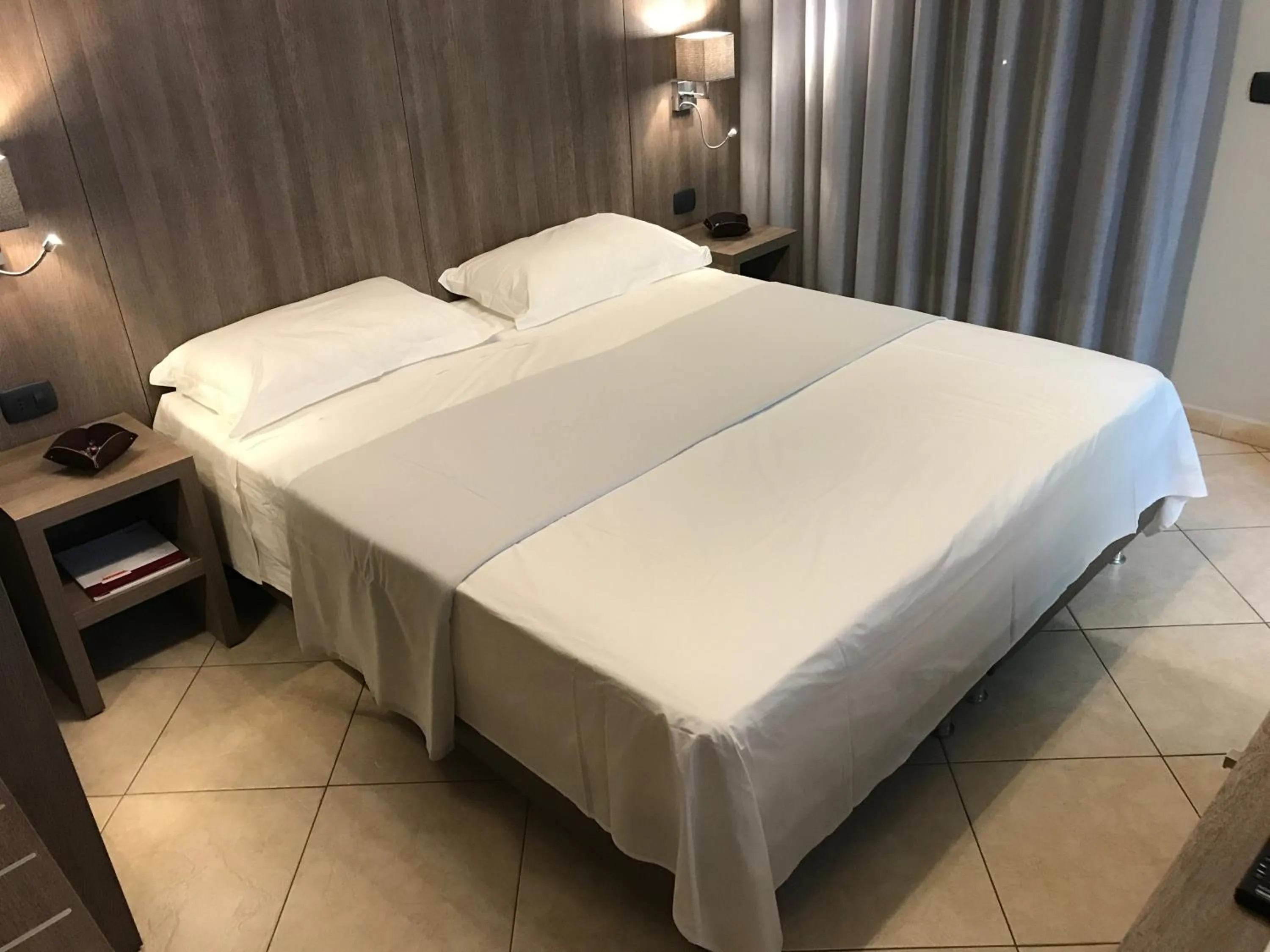 Property building, Bed in Napoli Com'era