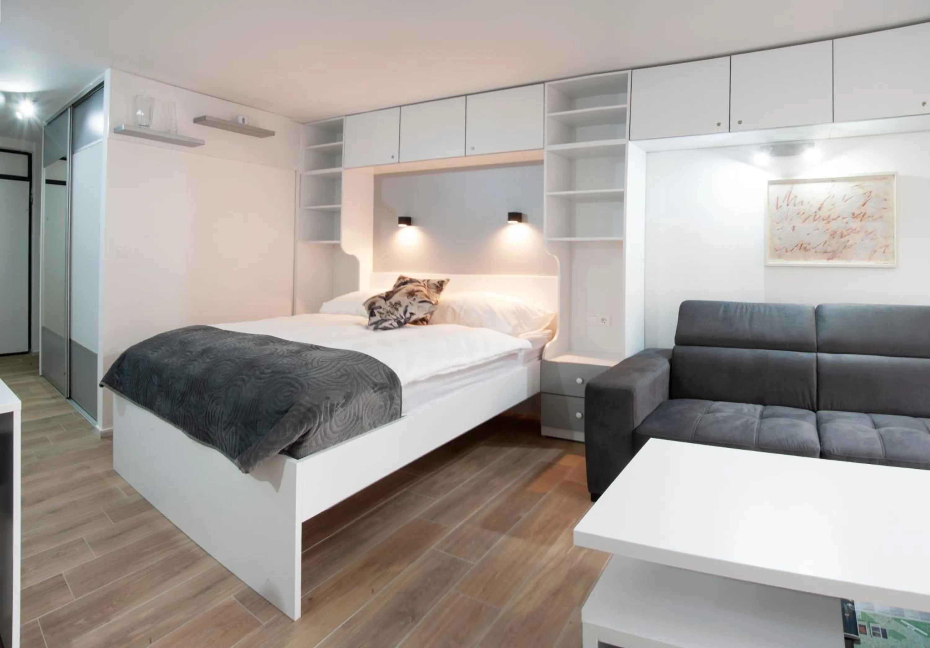 Studio Apartment Theatre View Central Sarajevo