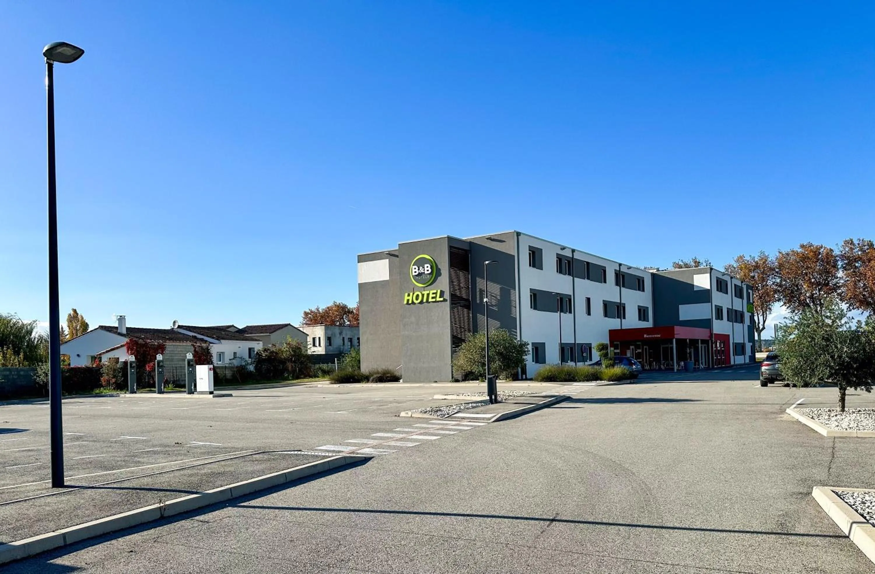 Property building in B&B HOTEL Valence TGV Romans