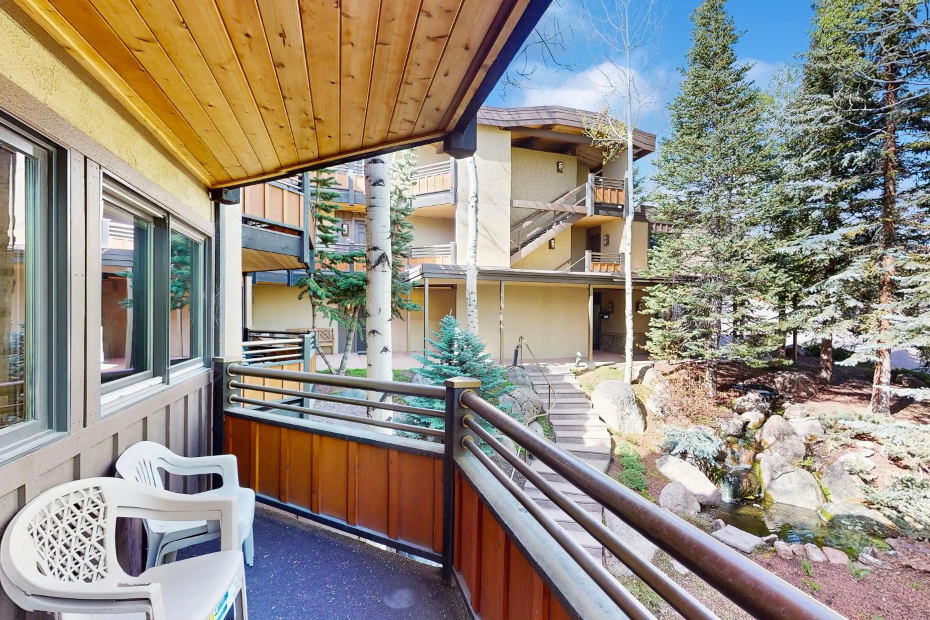 Cozy Slopeside Condo