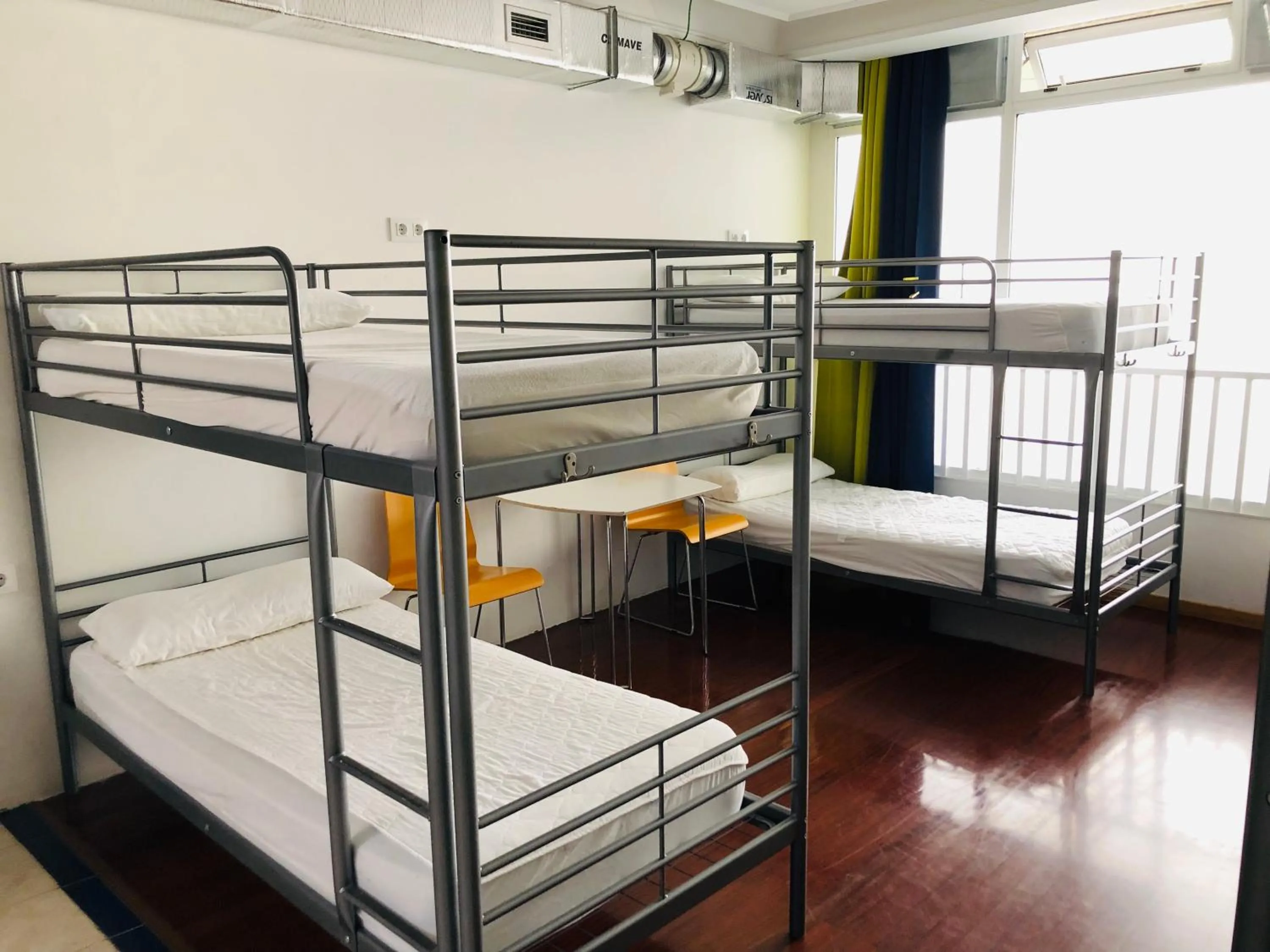 Bed in Albergue la Estacion Santiago de Compostela