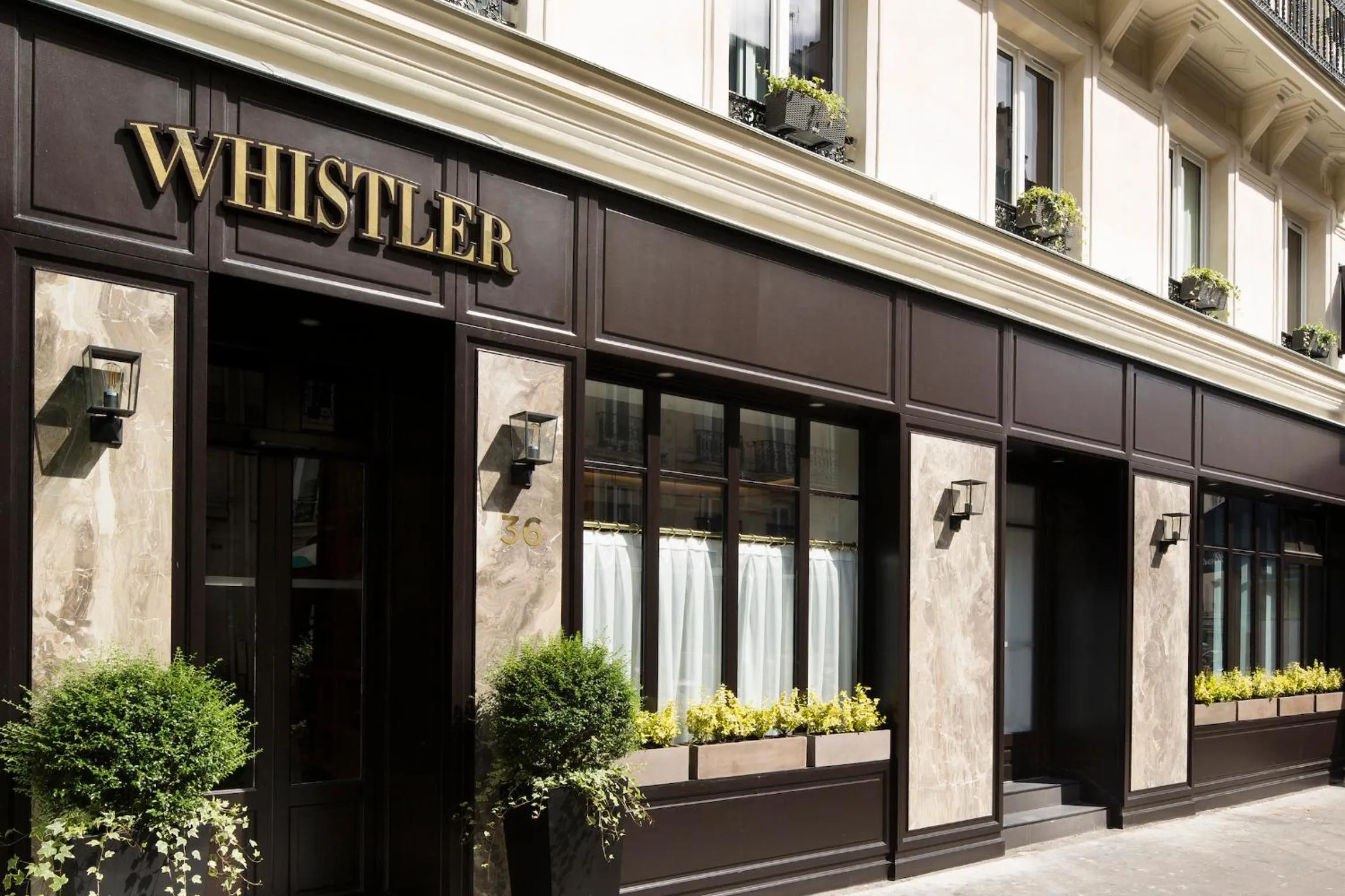 Facade/entrance in Hotel Whistler - Gare du Nord
