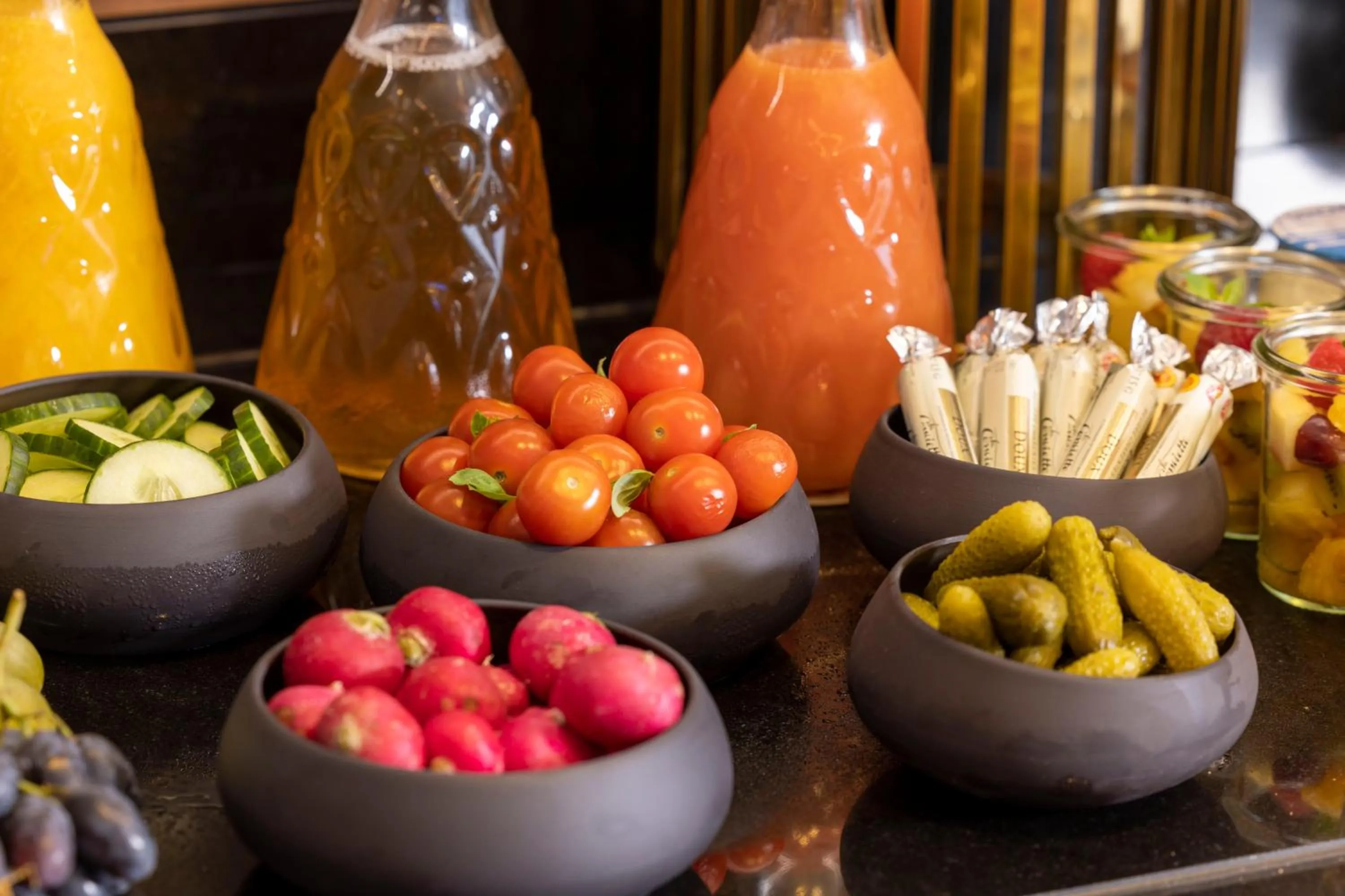 Buffet breakfast in Hotel Whistler - Gare du Nord