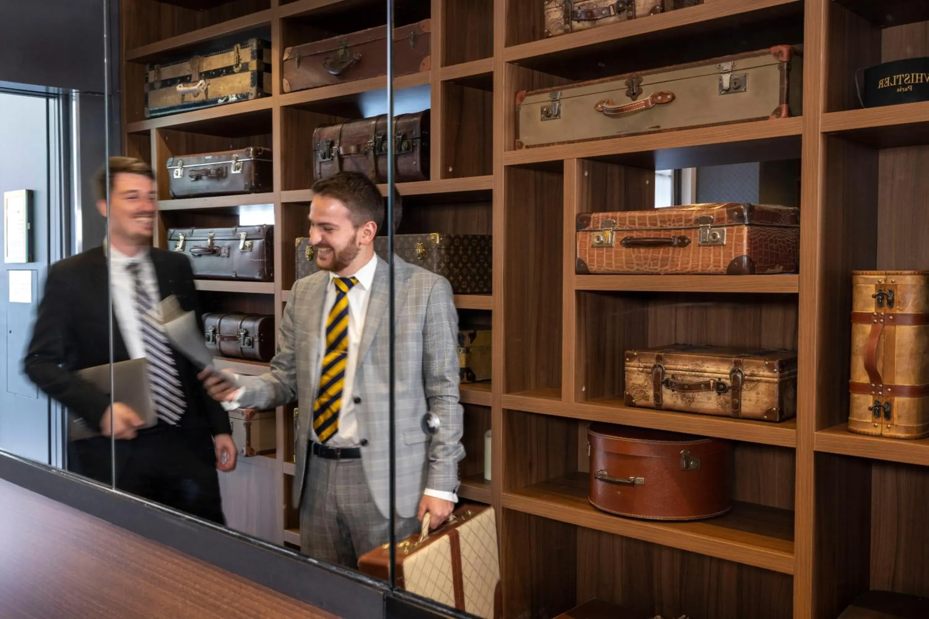 Facade/entrance in Hotel Whistler - Gare du Nord Facade/entrance in Hotel Whistler - Gare du Nord