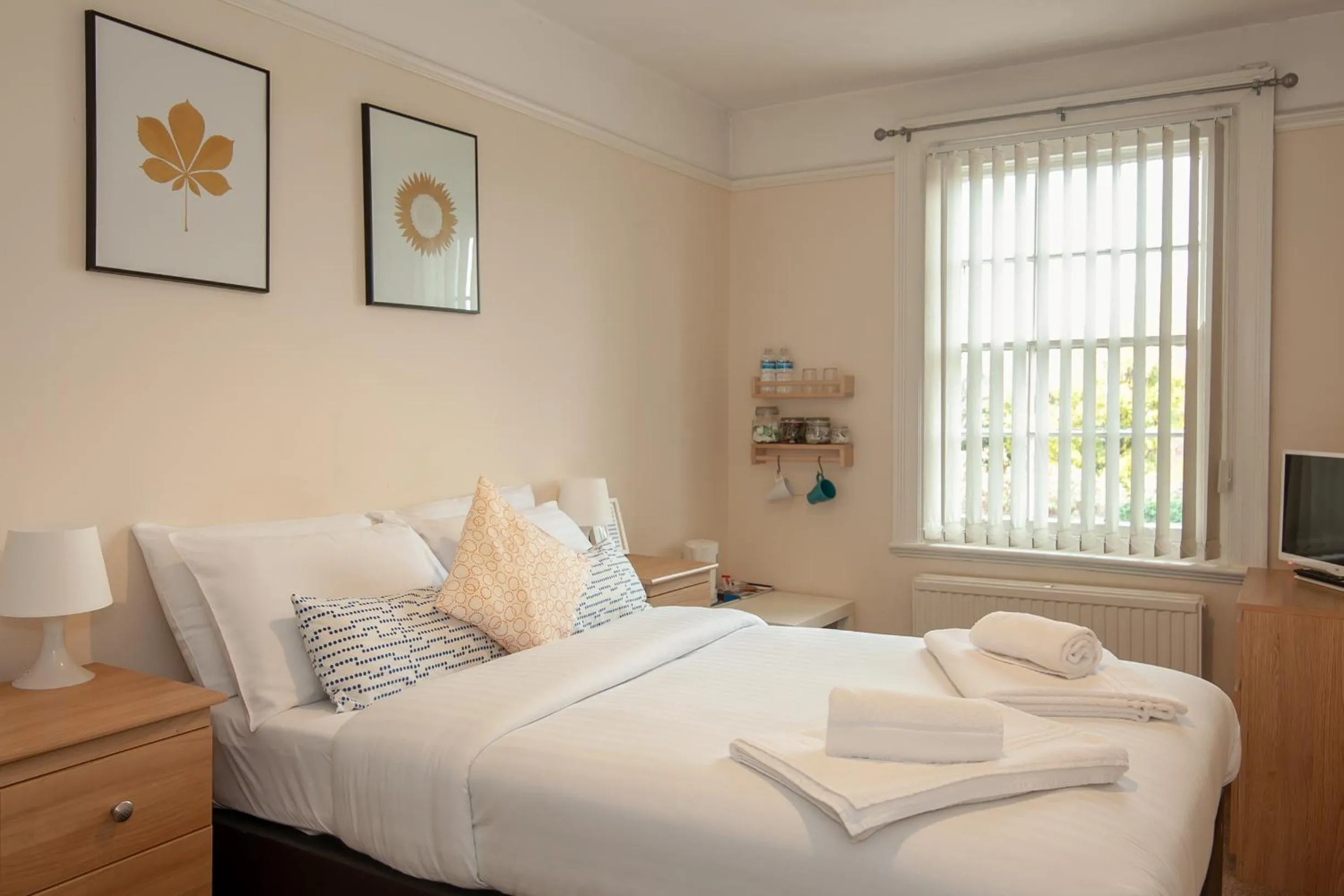 Bed in The Jollys