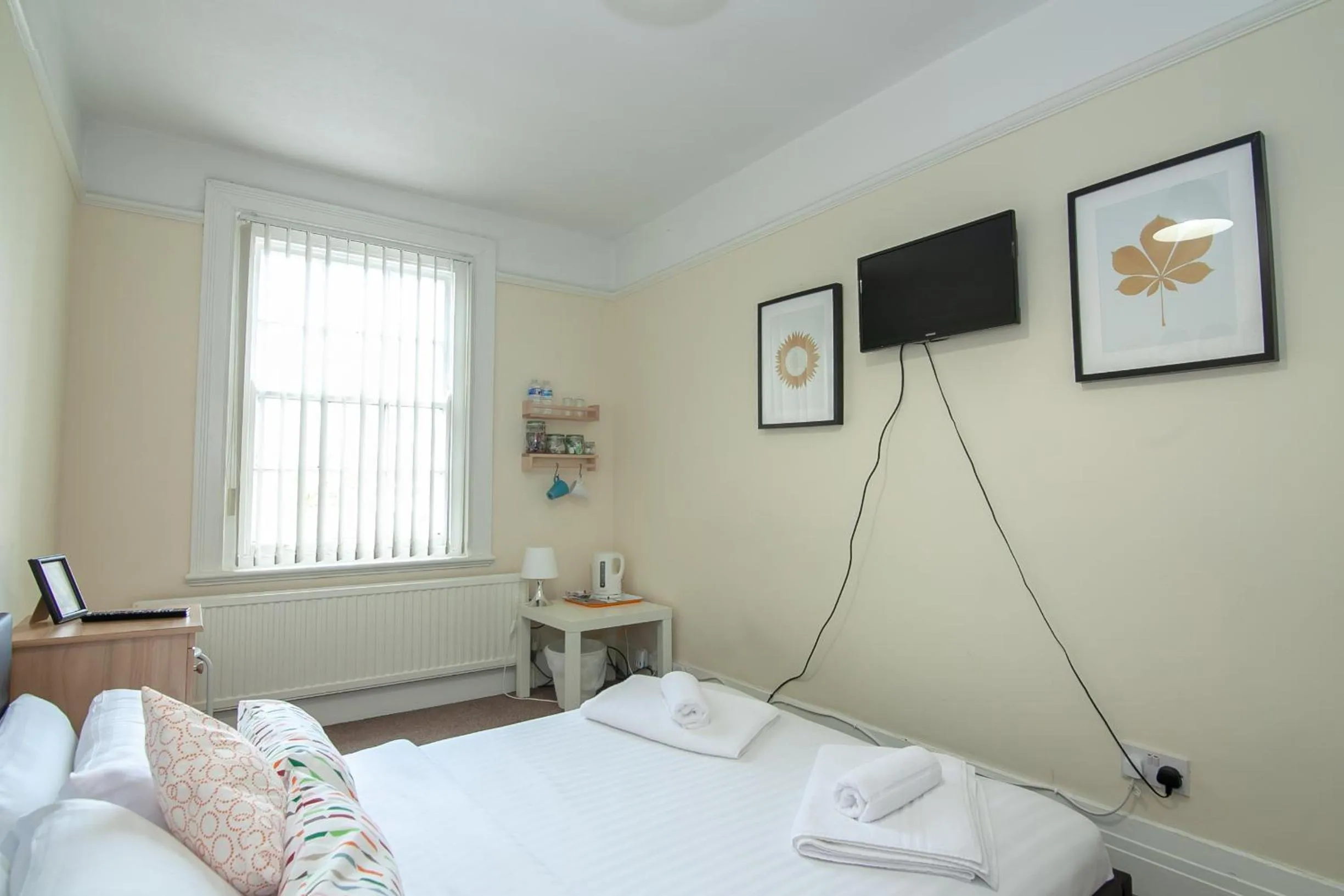 Bed in The Jollys