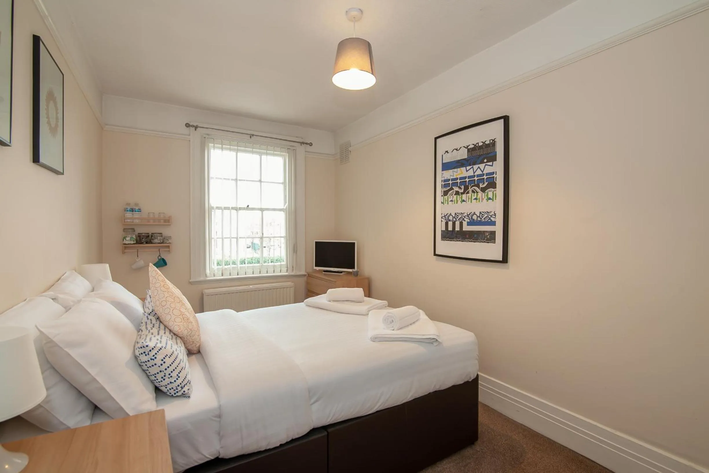 Bed in The Jollys