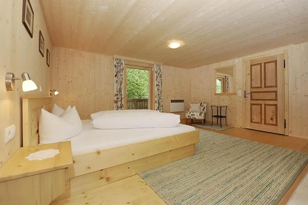 Bed in Ferienhaus Bergfrieden