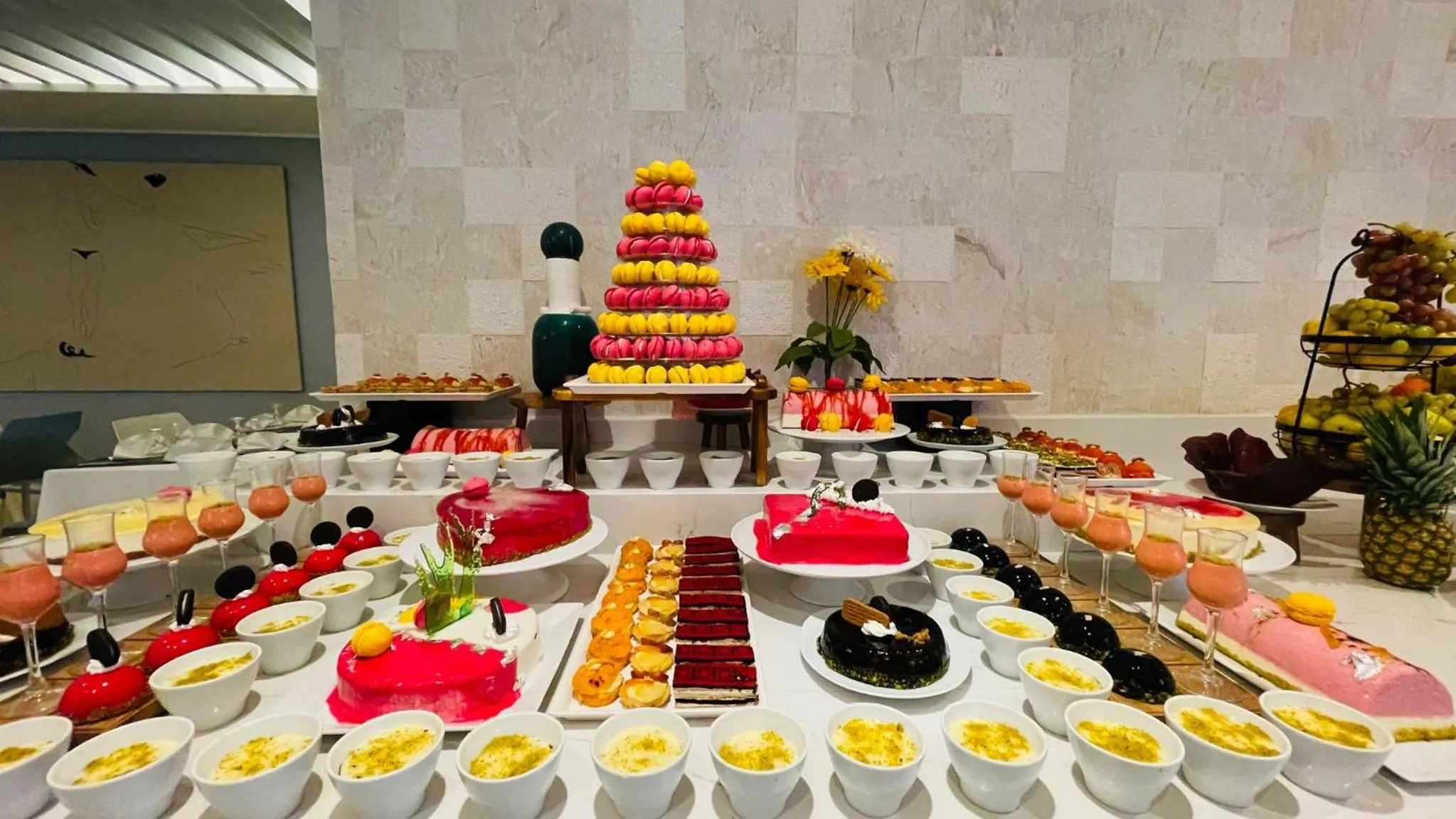 Restaurant/places to eat in Royal Azur Thalassa