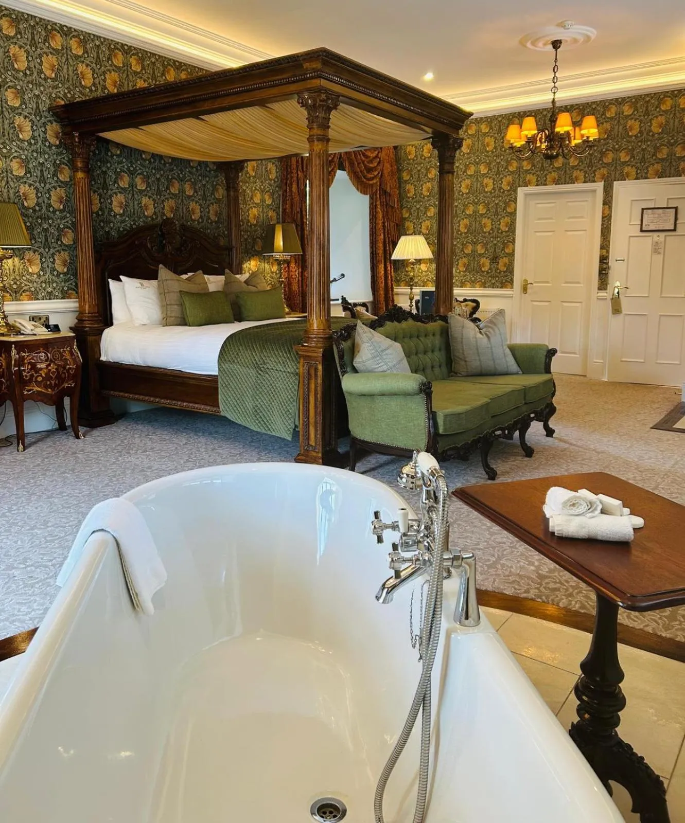 Bedroom, Bed in Cabra Castle Hotel