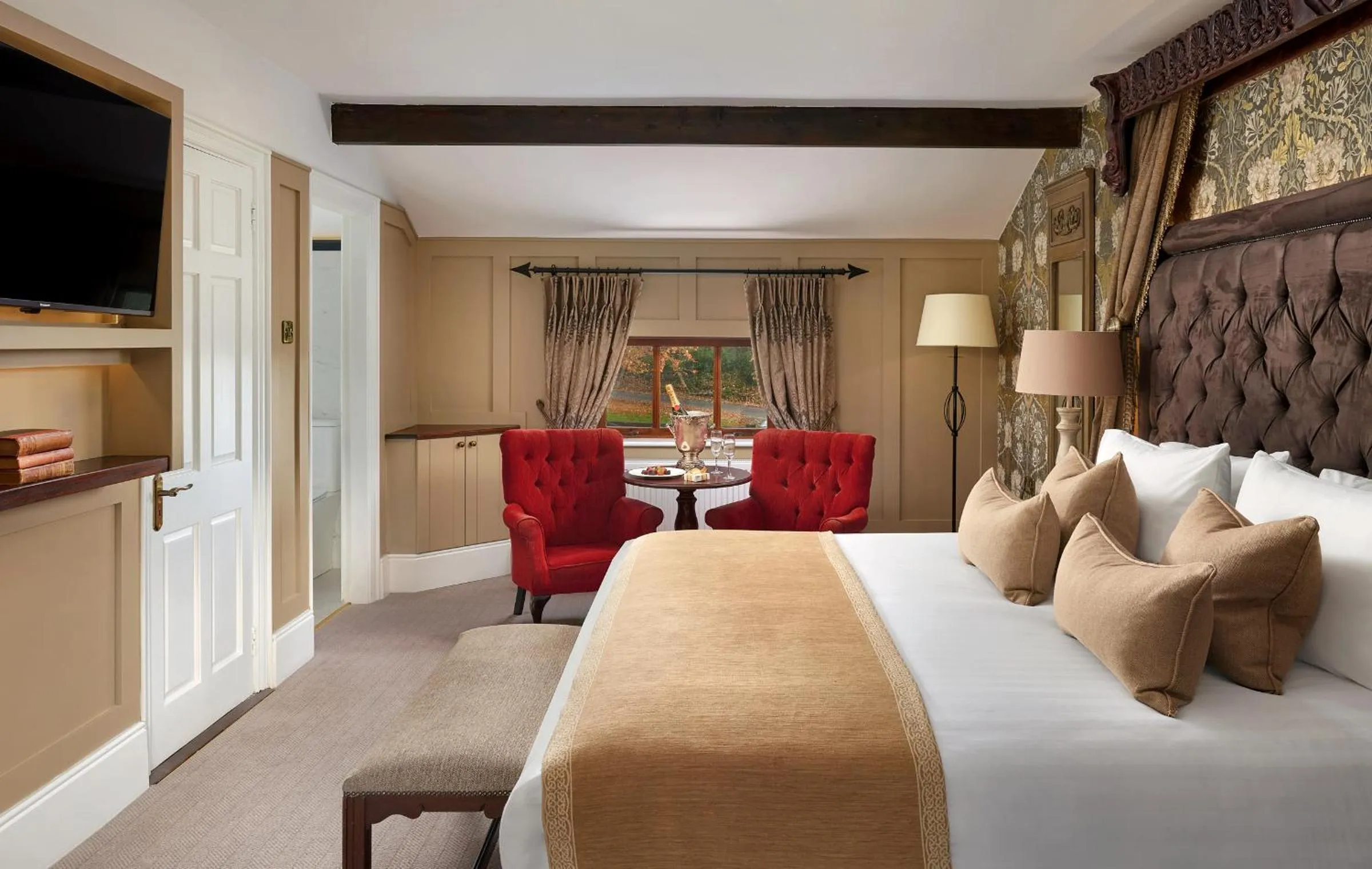 Photo of the whole room, Bed in Cabra Castle Hotel