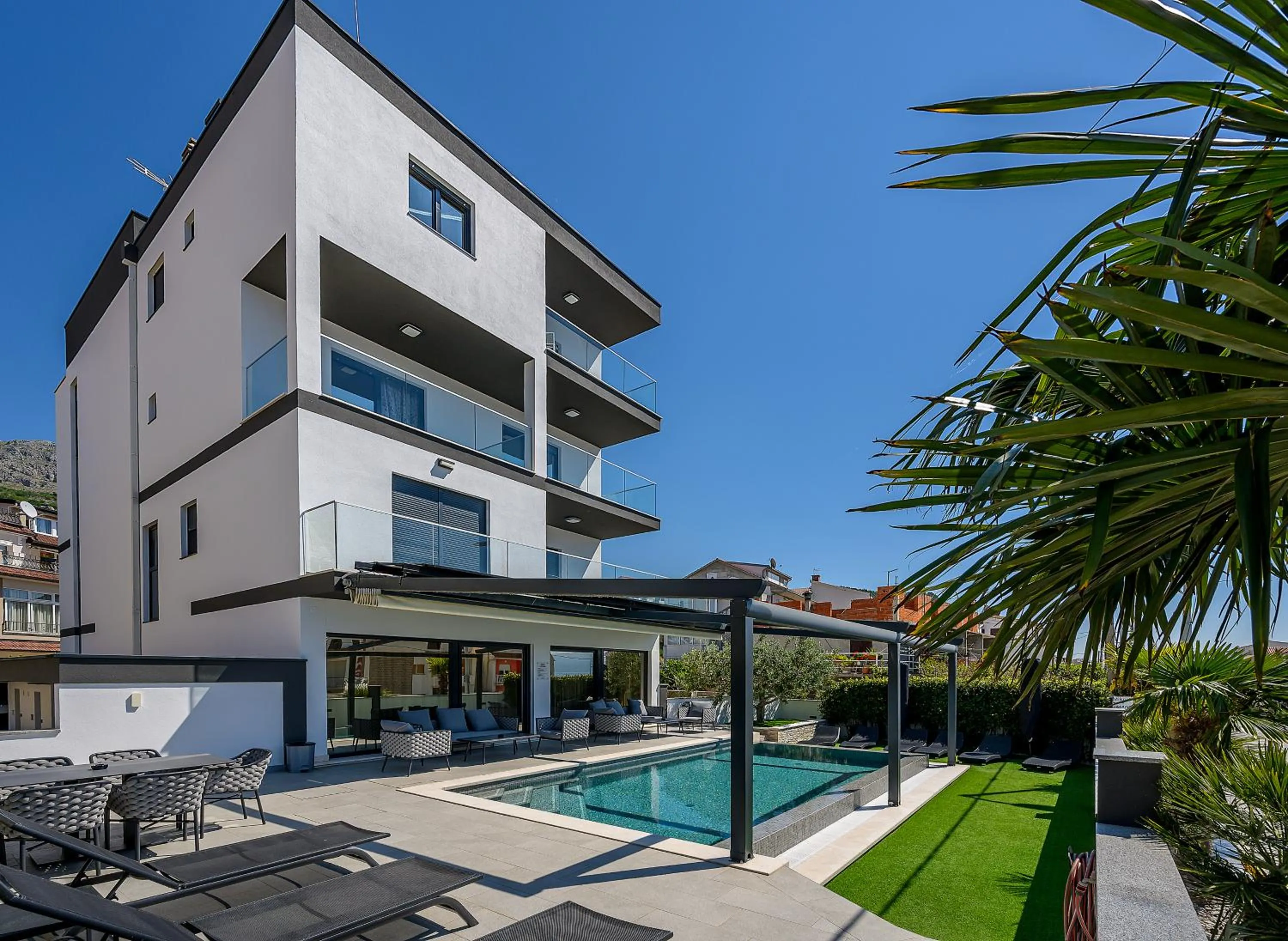 Property building in Villa Nani