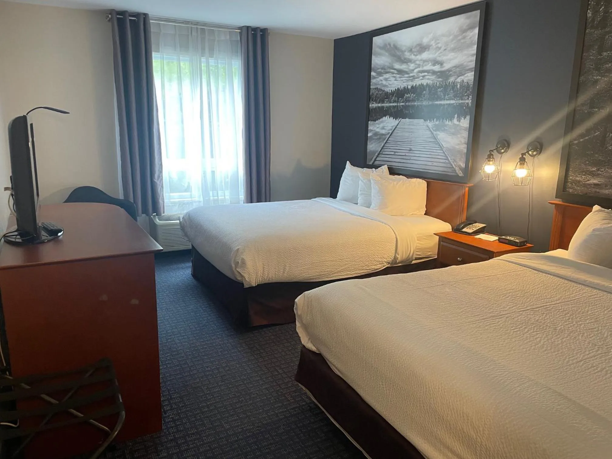 Bed in Super 8 by Wyndham Sainte Agathe Des Monts