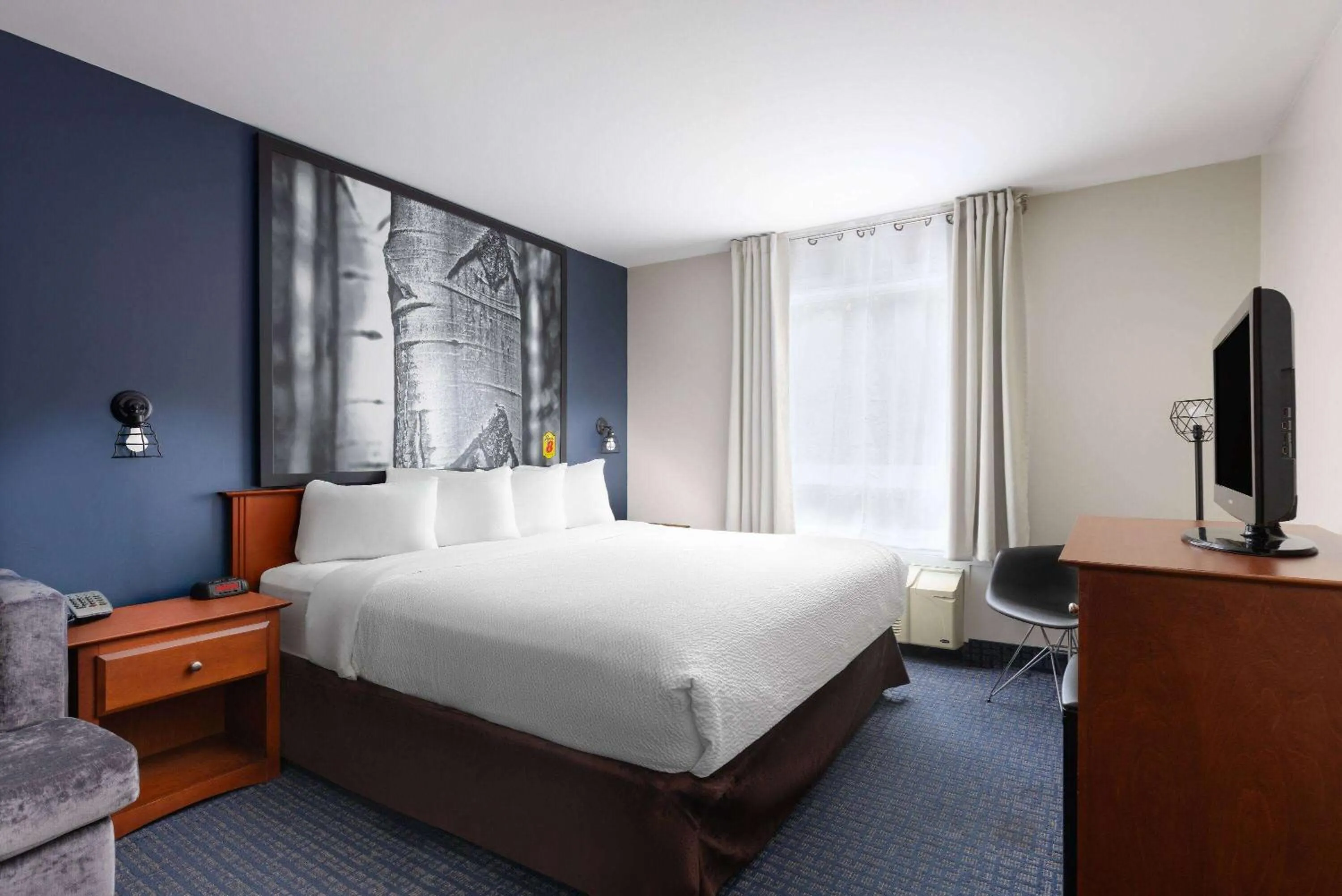 Bath, Bed in Super 8 by Wyndham Sainte Agathe Des Monts