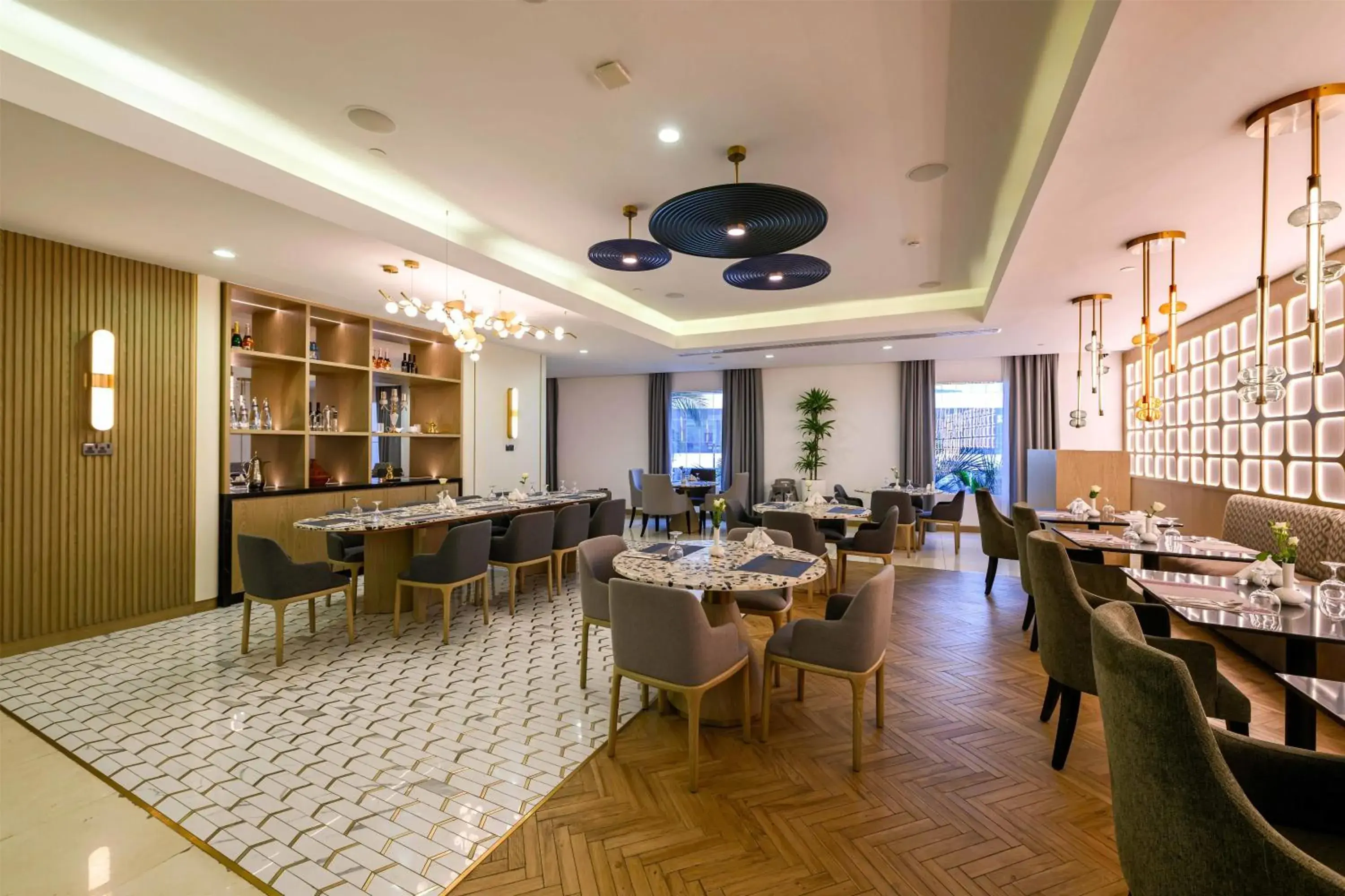 Restaurant/places to eat in DoubleTree by Hilton Jeddah - Alandalus Mall Restaurant/places to eat in DoubleTree by Hilton Jeddah - Alandalus Mall