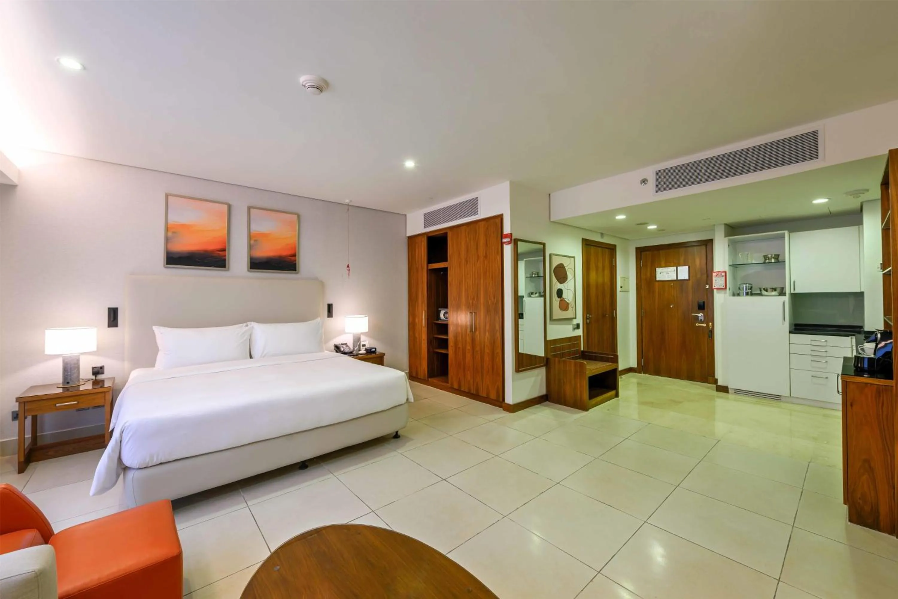 Bed in DoubleTree by Hilton Jeddah - Alandalus Mall