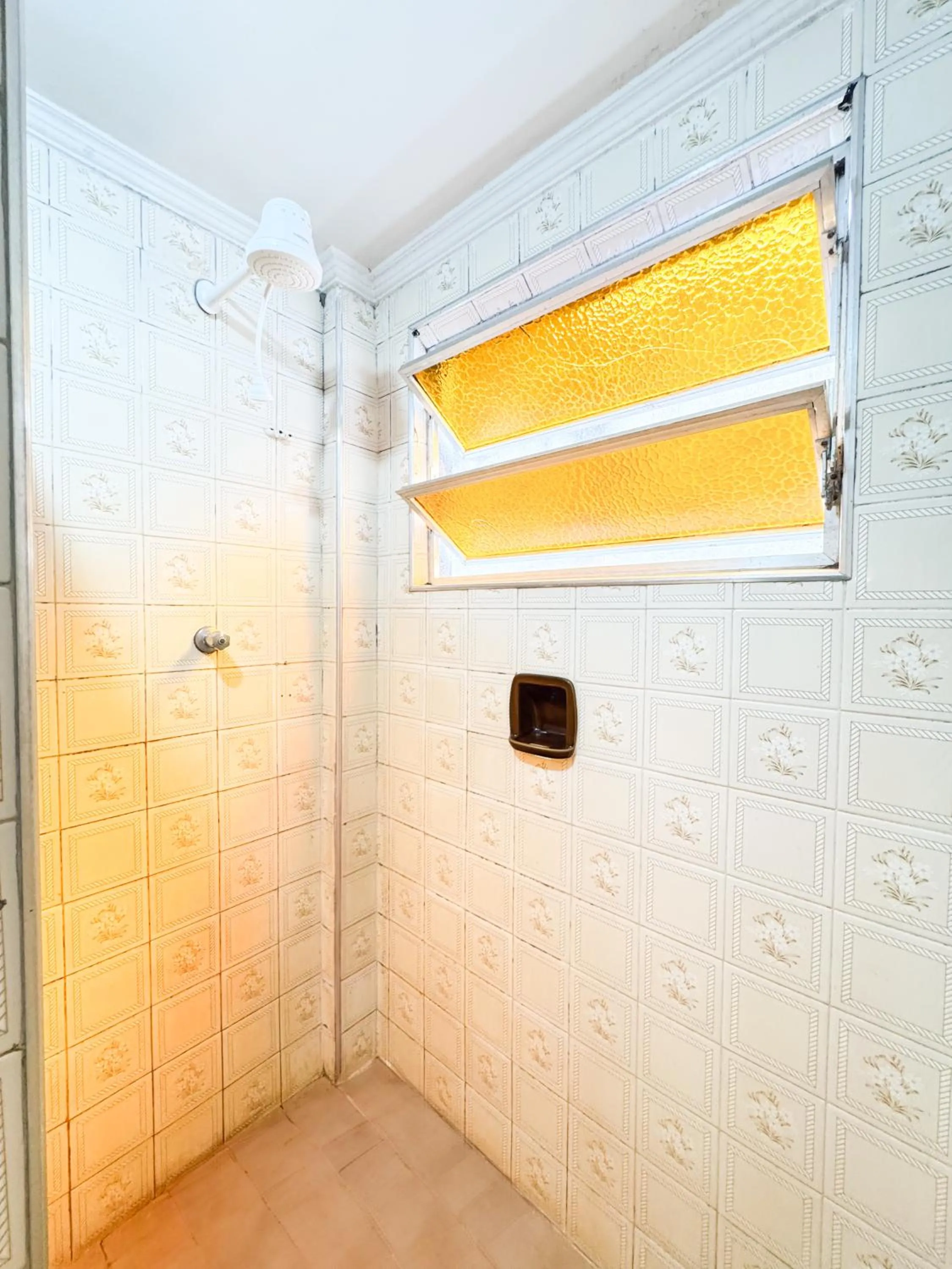 Bathroom in Golfinho Hotel (Adults Only)