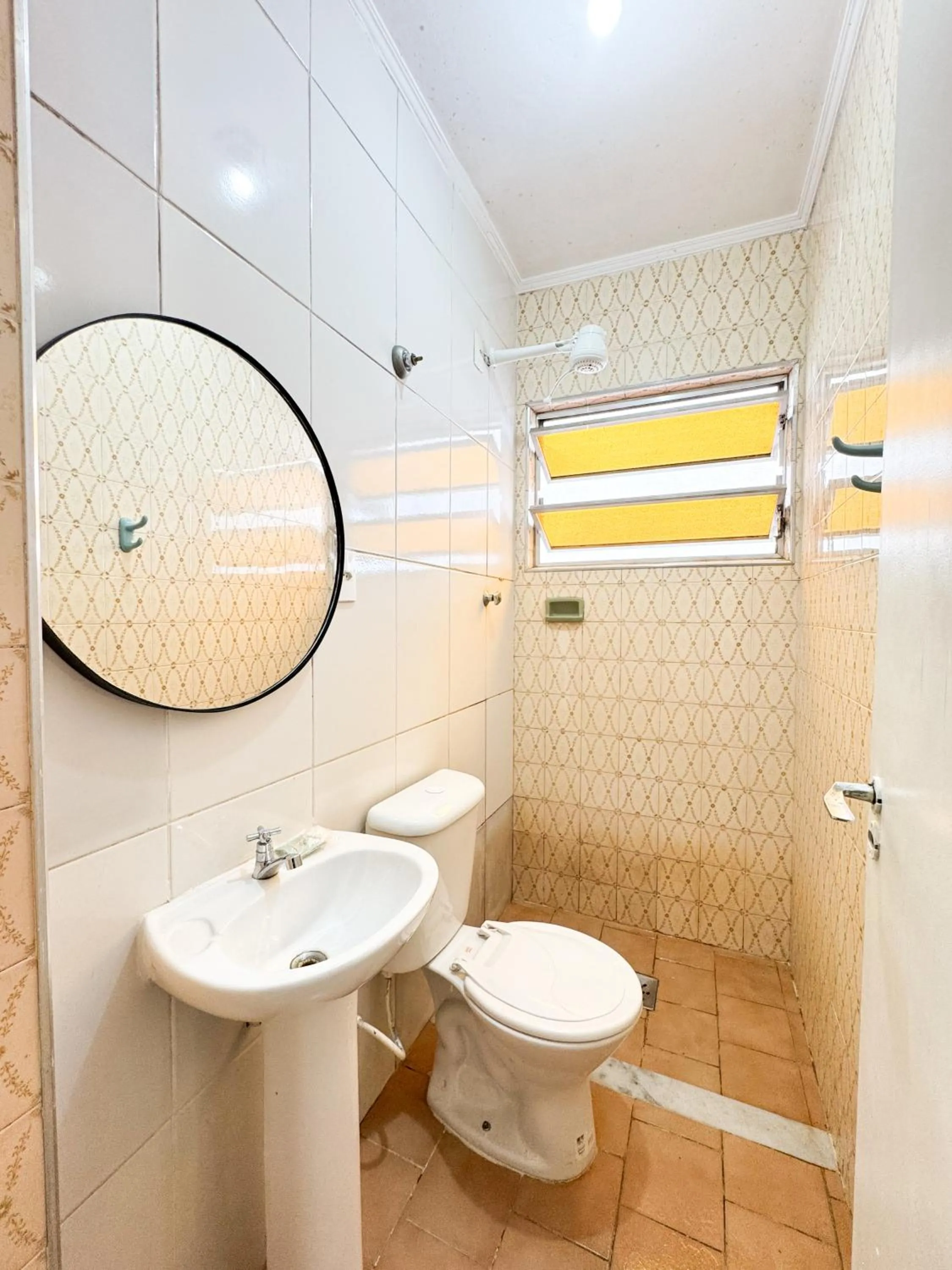 Bathroom in Golfinho Hotel (Adults Only)