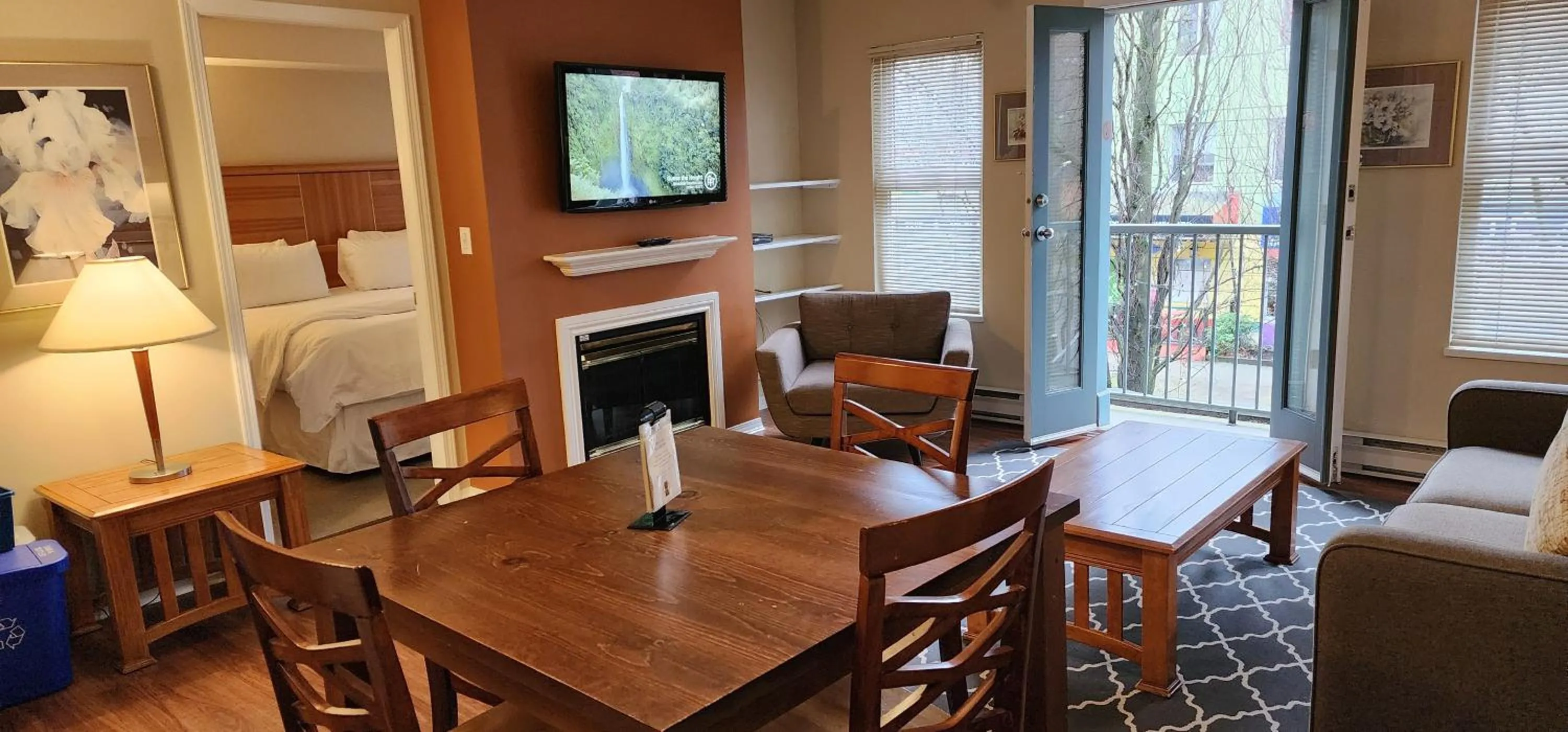 Bed in Times Square Suites Hotel