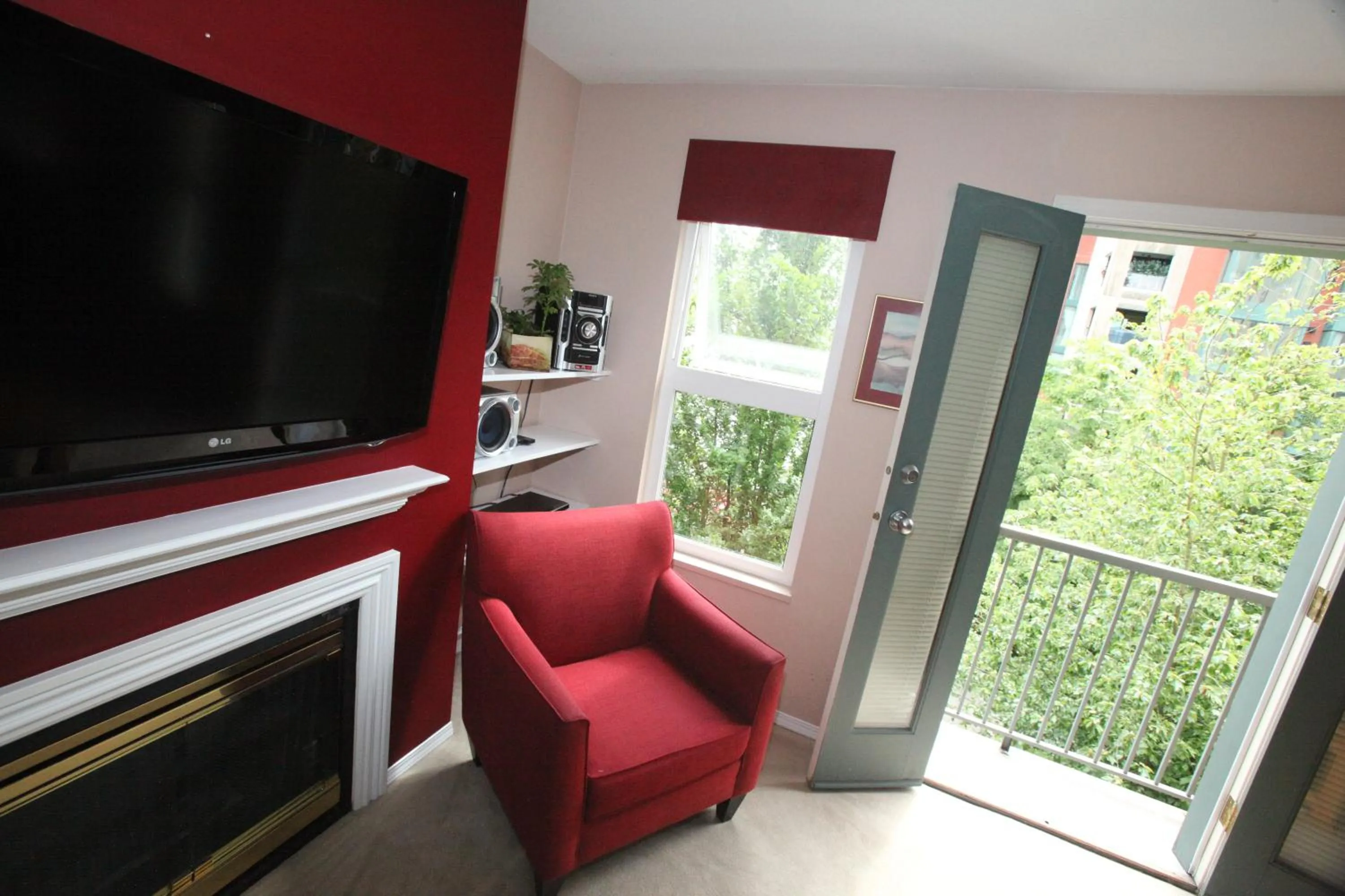 Living room in Times Square Suites Hotel