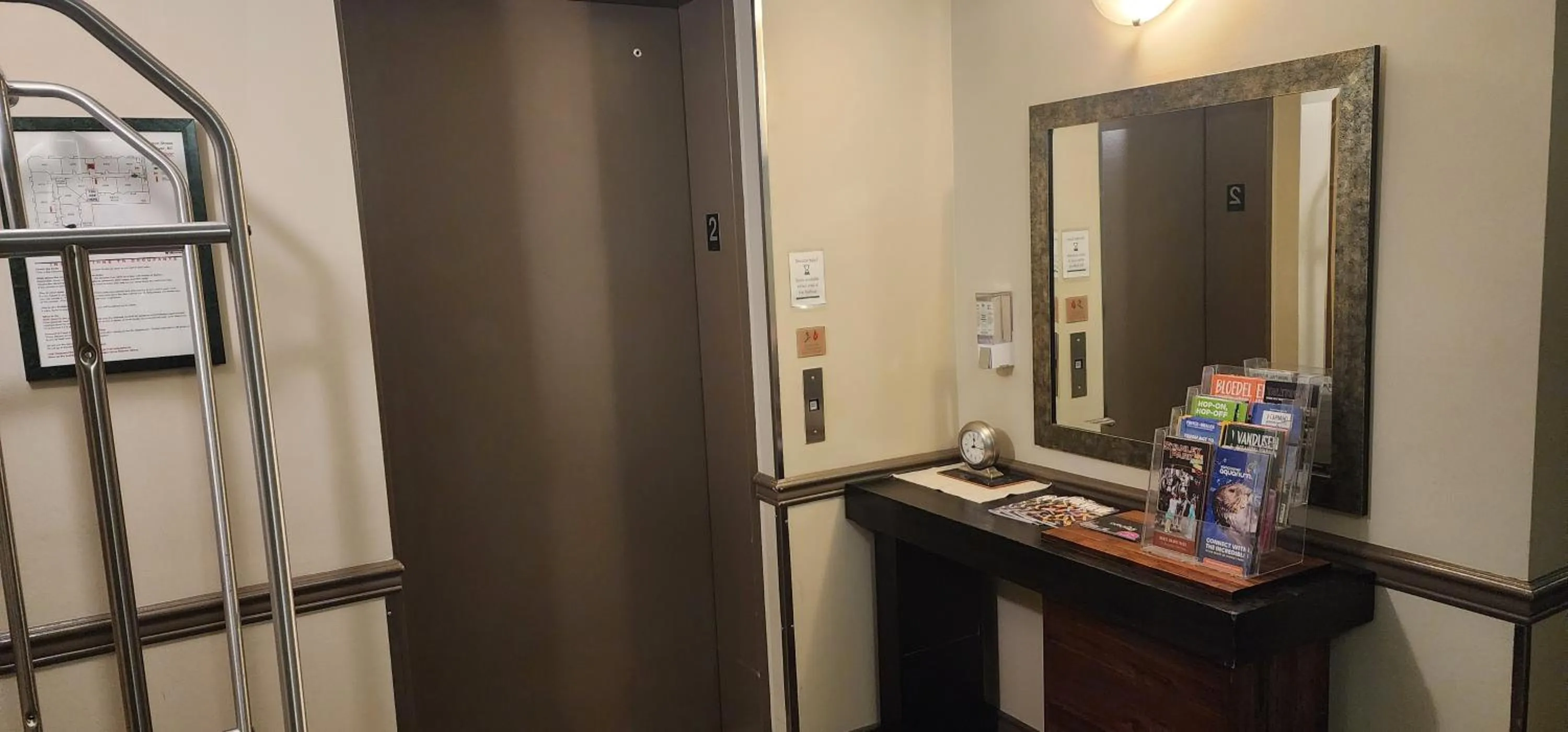 Property building in Times Square Suites Hotel