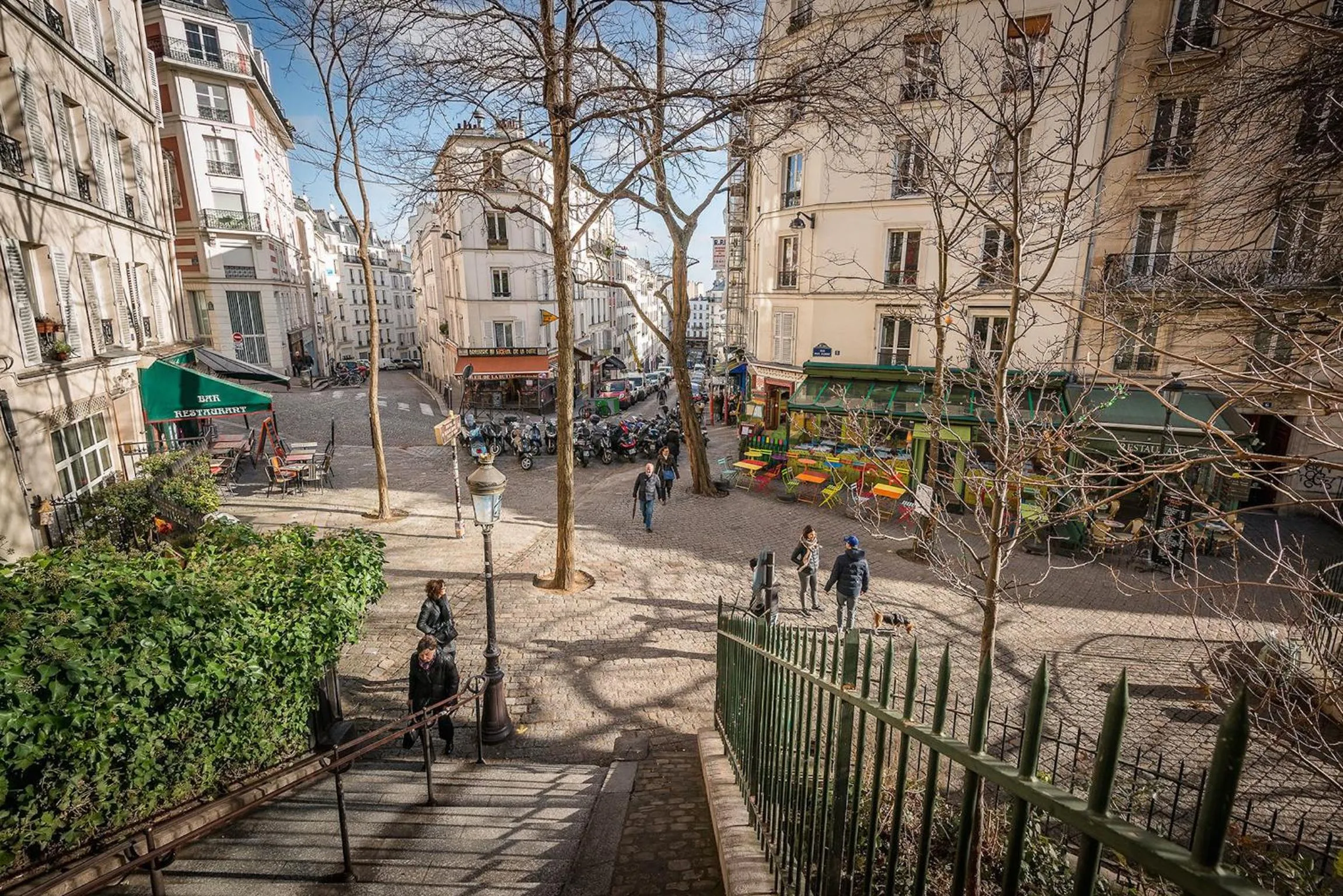 Restaurant/places to eat in Paris-Oasis Montmartre