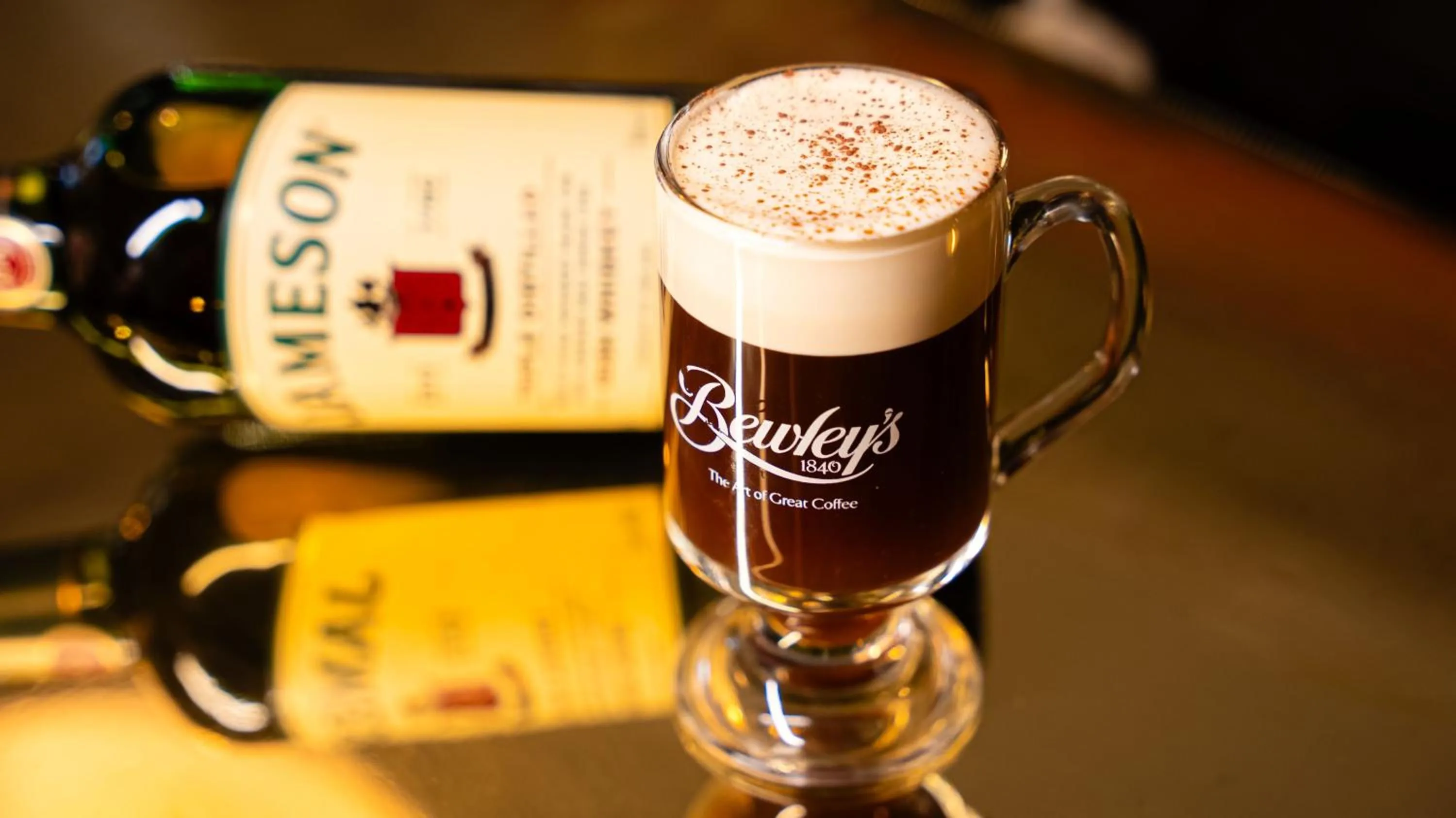 Restaurant/places to eat in Beresford Hotel