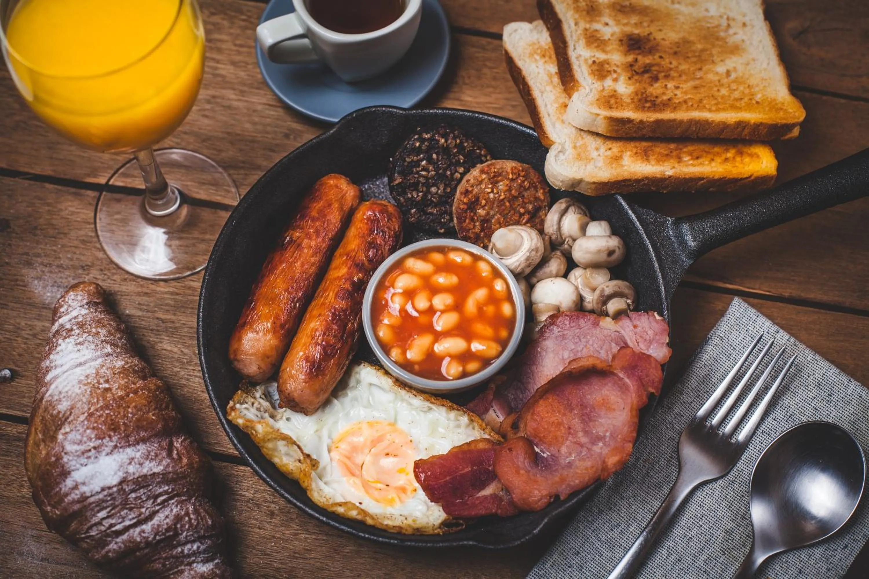 Breakfast in Beresford Hotel