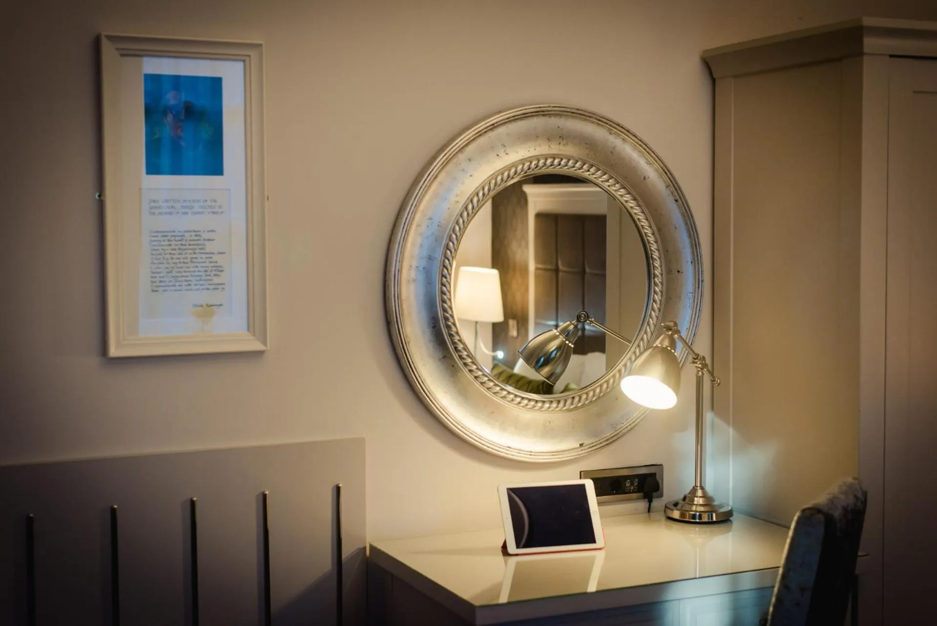 Bedroom in Hotel Isaacs Cork City