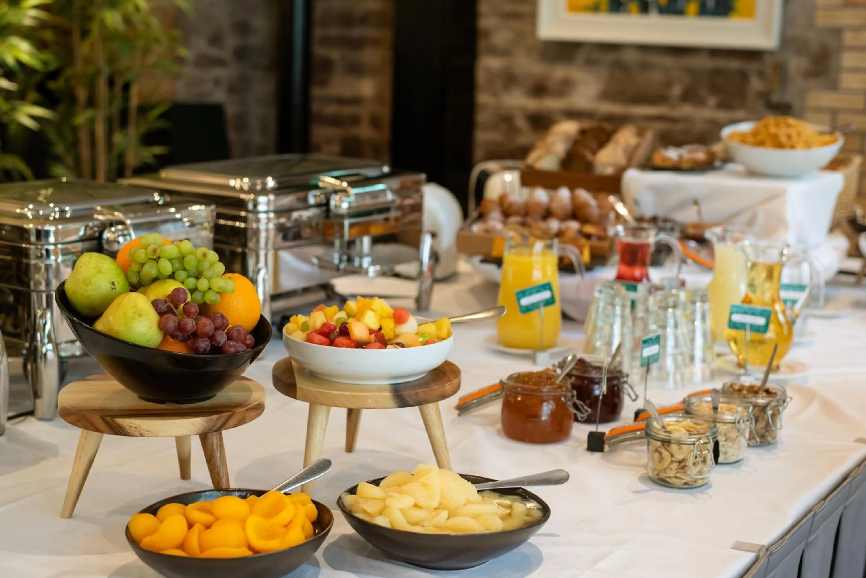 Continental breakfast in Hotel Isaacs Cork City