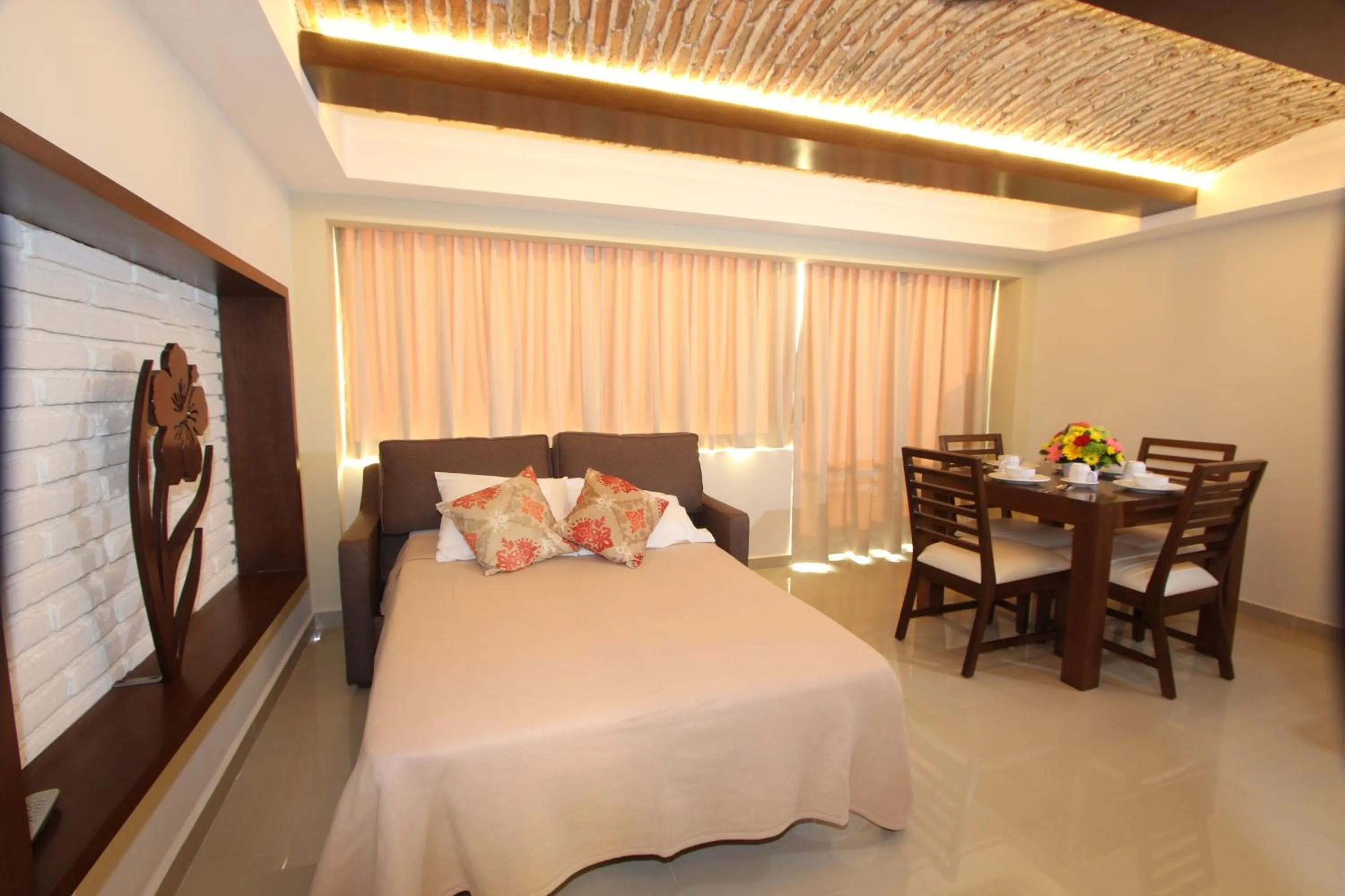 Property building, Bed in Las Flores Beach Resort