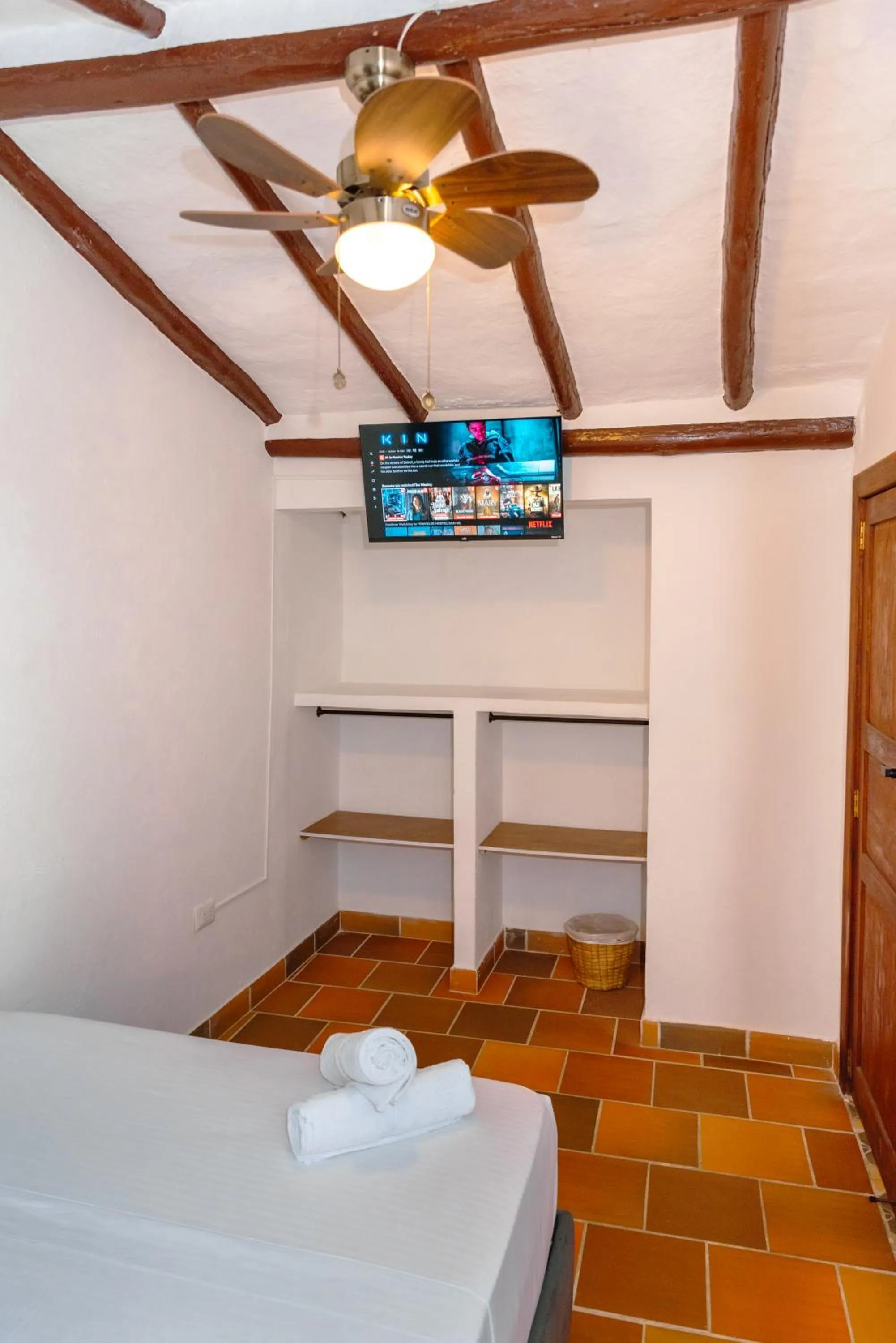 Bed in Traveler Hostel