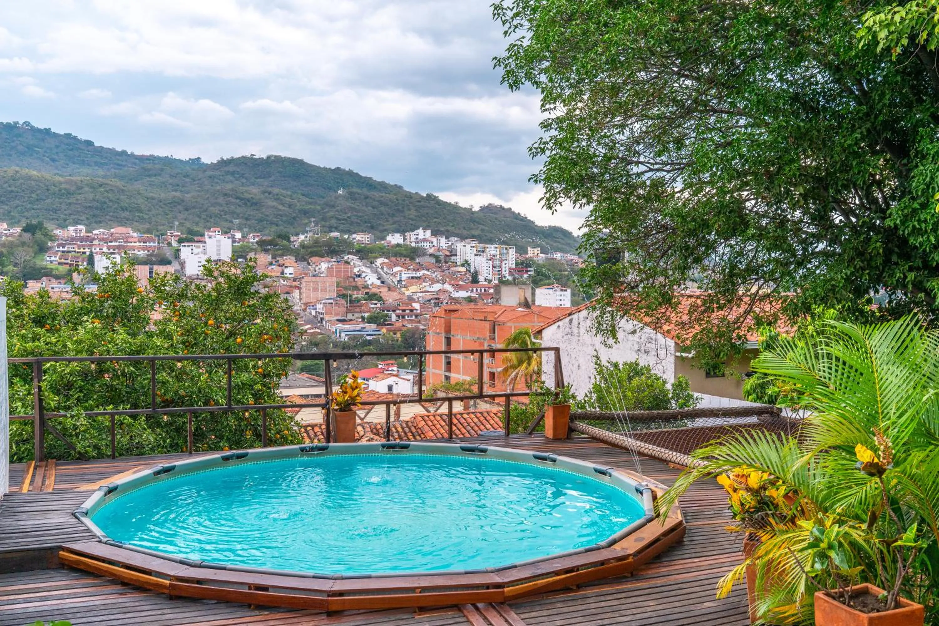 Garden view in Traveler Hostel