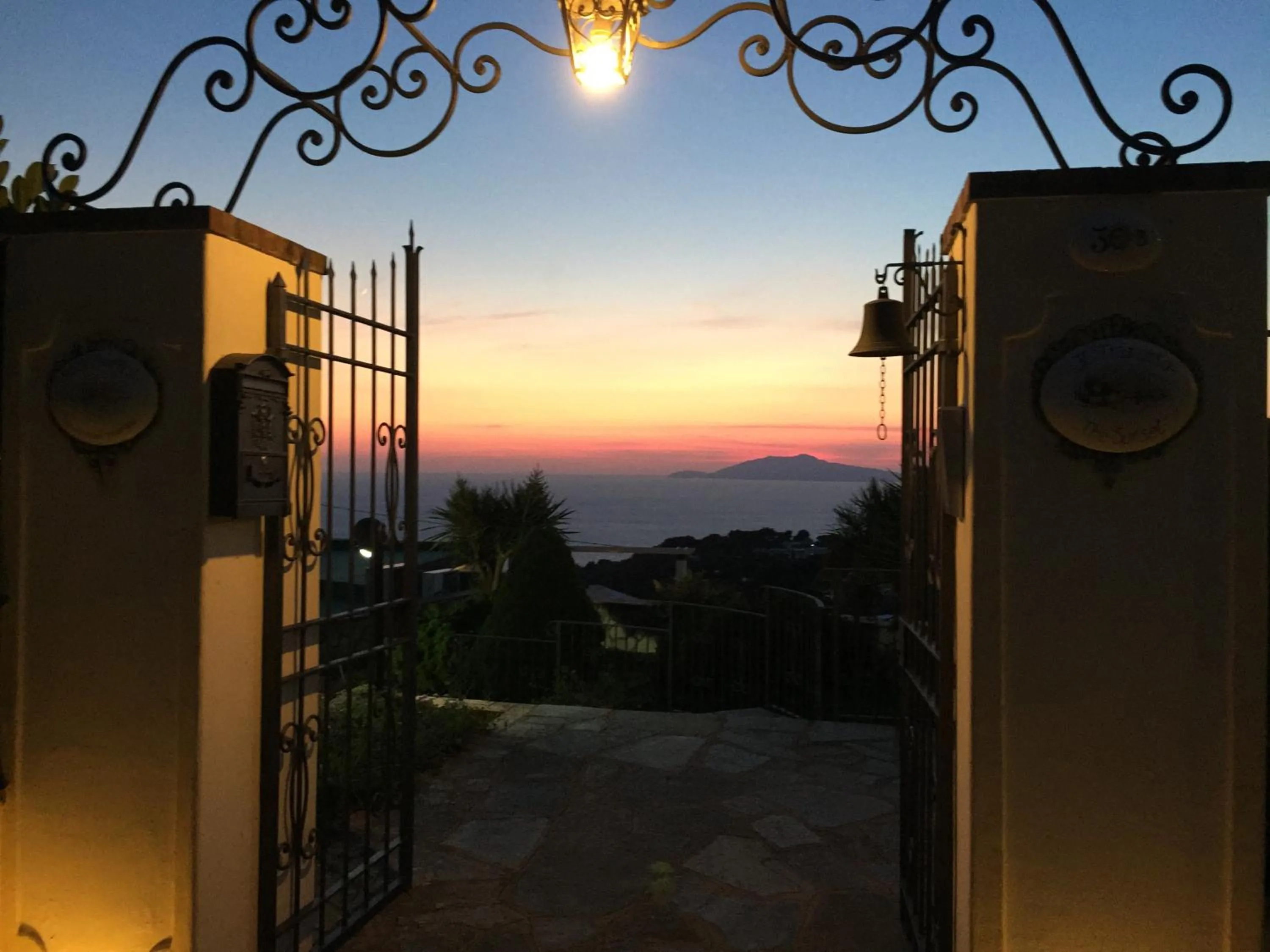 Facade/entrance in B&B Il Tramonto