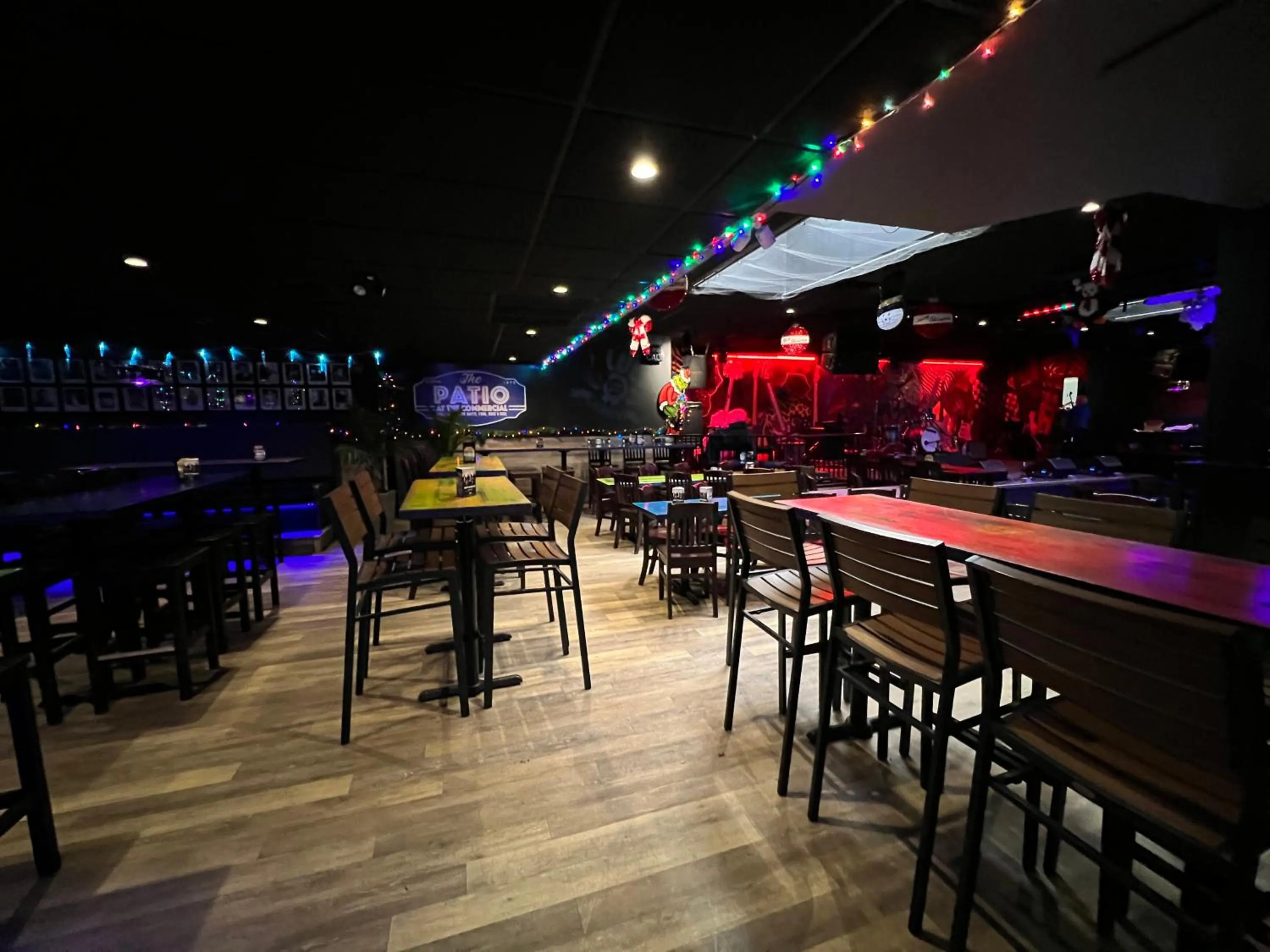 Lounge or bar in Commercial Hotel